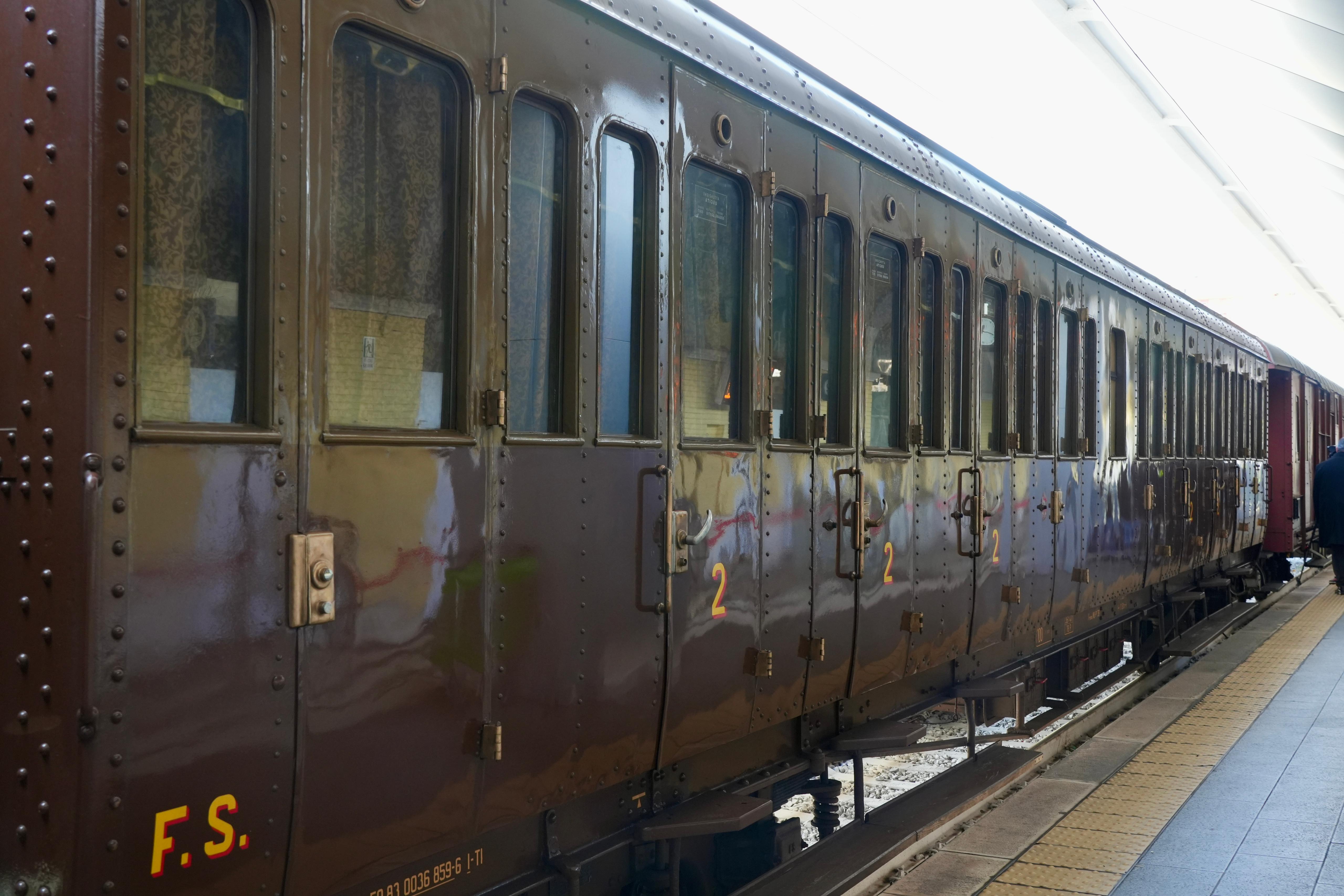 Galleria Treno del Ricordo, cerimonia di chiusura a Taranto con Emiliano, Di Bari e il ministro Urso - Diapositiva 4 di 15