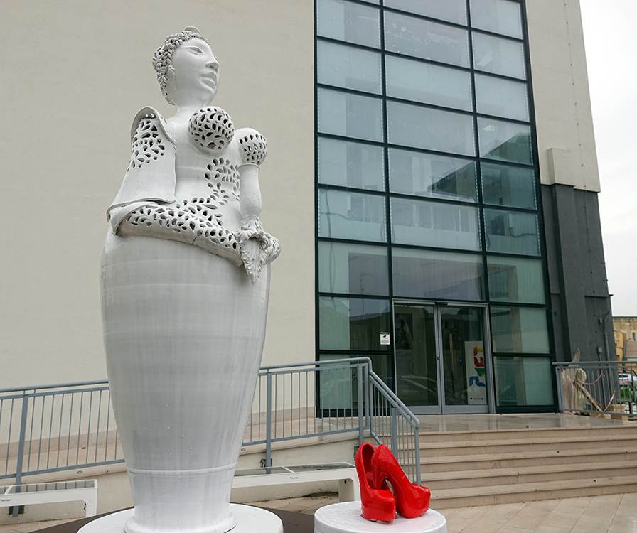 Galleria CULTURA, TURISMO, ALTO ARTIGIANATO E SOLIDARIETA’: &nbsp;  LA PUGLIA IN PASSERELLA A MILANO. - Diapositiva 2 di 12