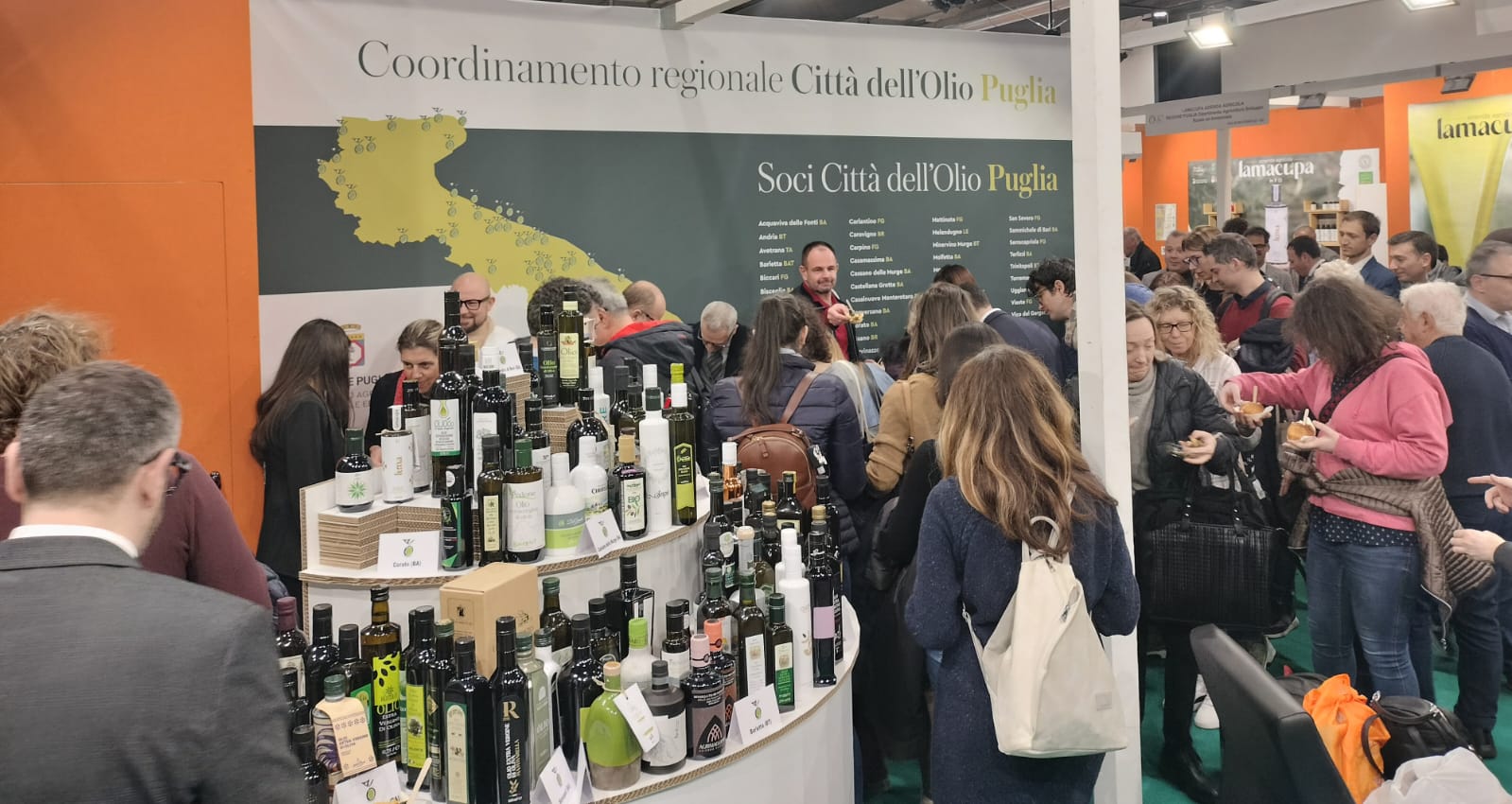 Galleria Olio capitale di Trieste, la Puglia mette in mostra l’eccellenza olearia - Diapositiva 5 di 8