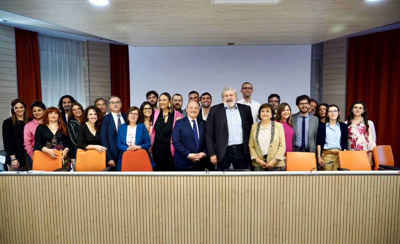 Galleria Confermato lo status di Istituto di ricerca a carattere scientifico. 35 assunzioni per potenziare la ricerca - Diapositiva 8 di 10