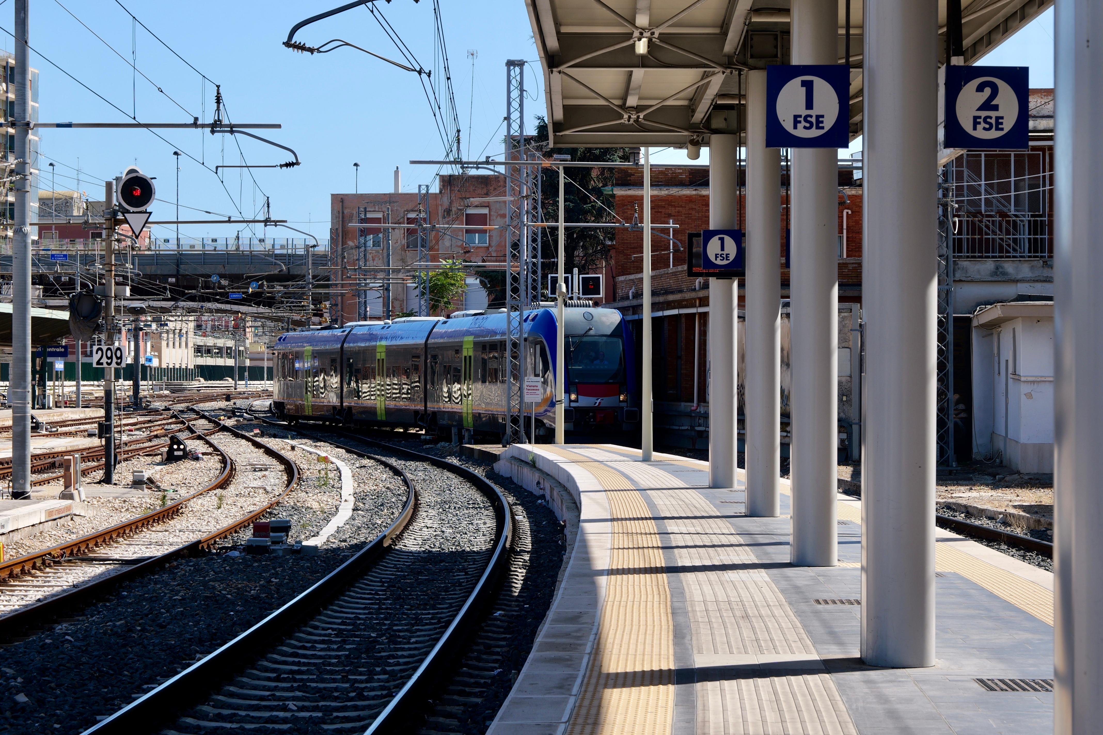 Galleria Trasporti, riparte la linea Bari-Putignano (via Conversano) di Ferrovie del Sud Est - Diapositiva 9 di 17