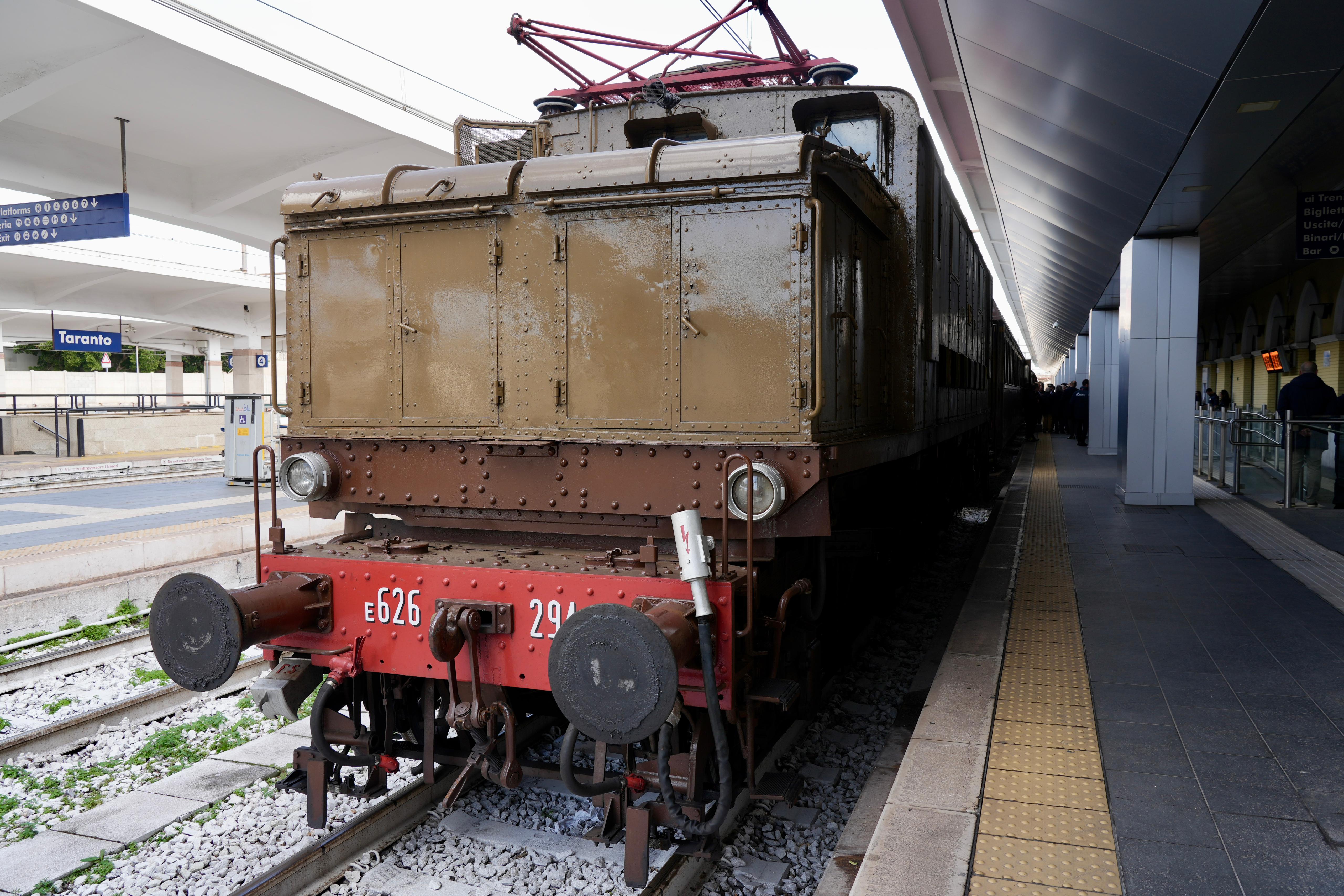 Galleria Treno del Ricordo, cerimonia di chiusura a Taranto con Emiliano, Di Bari e il ministro Urso - Diapositiva 7 di 15