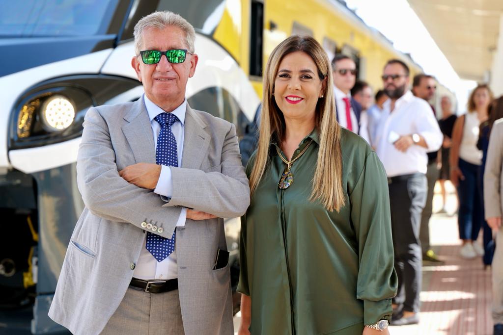 Galleria Trasporti, presentati i nuovi treni regionali Alstom che circoleranno sulla linea di Ferrotramviaria - Diapositiva 3 di 14