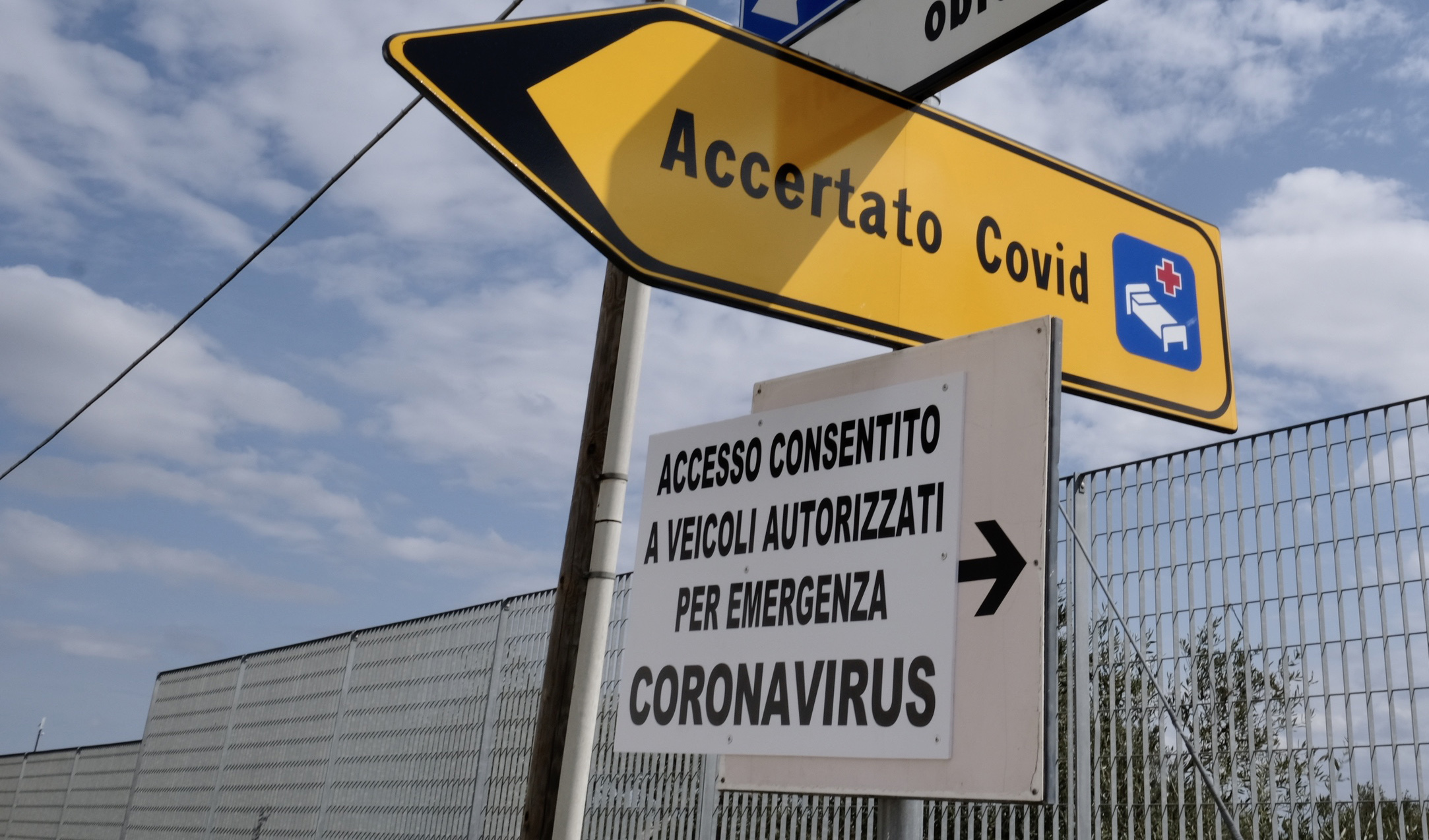 Galleria Piano ospedaliero Coronavirus Regione Puglia: al Miulli struttura Covid efficiente, sicura e immediatamente operativa, potenziata anche la diagnostica - Diapositiva 4 di 7