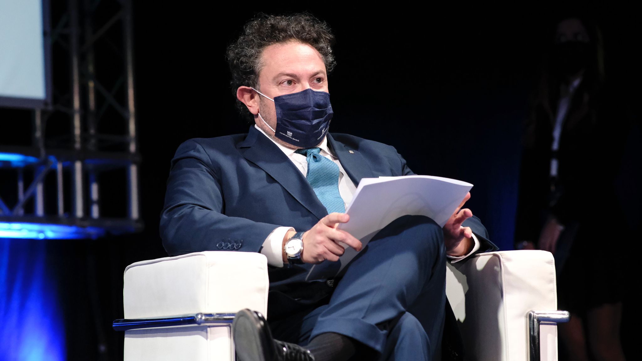 Galleria EMILIANO ALL’ASSEMBLEA DI CONFINDUSTRIA BRINDISI:  “VOGLIAMO TRASFORMARE BRINDISI NELLA CAPITALE DELL’INNOVAZIONE TECNOLOGICA DEL SALENTO” - Diapositiva 11 di 24