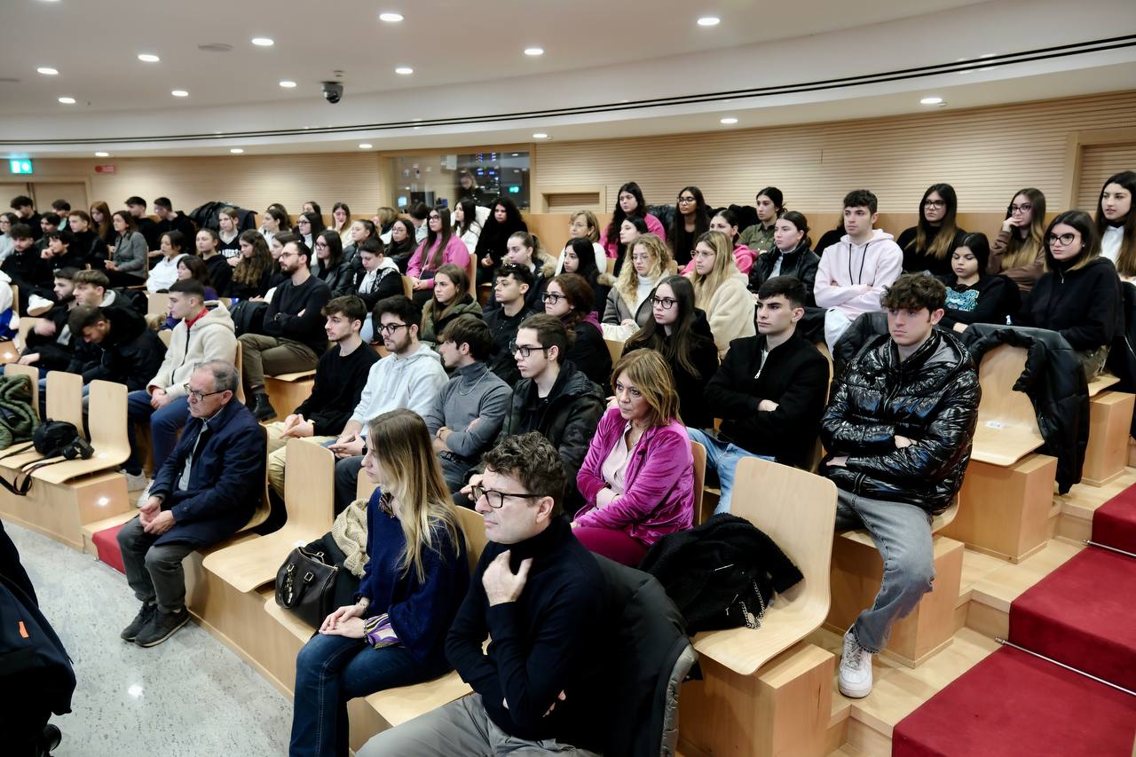 Galleria Fascismo e discriminazioni di genere: la Giornata della Memoria per non dimenticare nessun tipo di discriminazione e violenza - Diapositiva 20 di 20