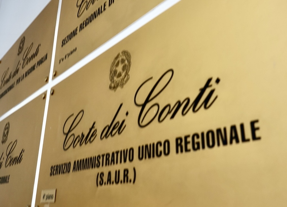 Galleria La Corte dei conti ha parificato il rendiconto della Regione Puglia per l'esercizio 2023 evidenziando un bilancio in equilibrio e una gestione responsabile delle risorse - Diapositiva 4 di 7