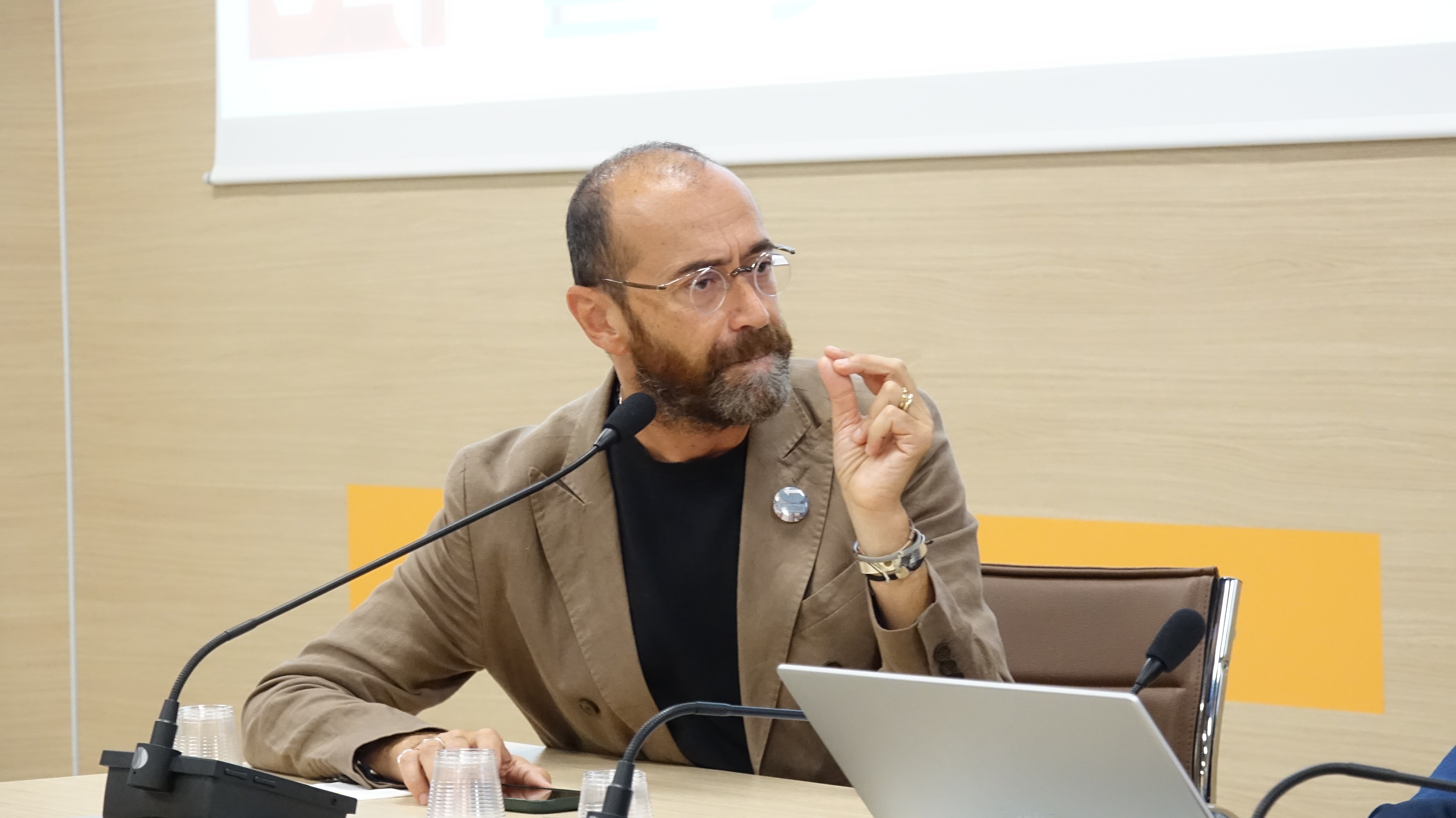 Galleria FdL 2023. “Puglia modello da seguire nell’uso dei Fondi UE”. Così Carlo Corazza (ufficio Parlamento Europeo in Italia) all’incontro in Fiera su “Next Generation EU, Bilancio UE e fondi BEI” - Diapositiva 3 di 9