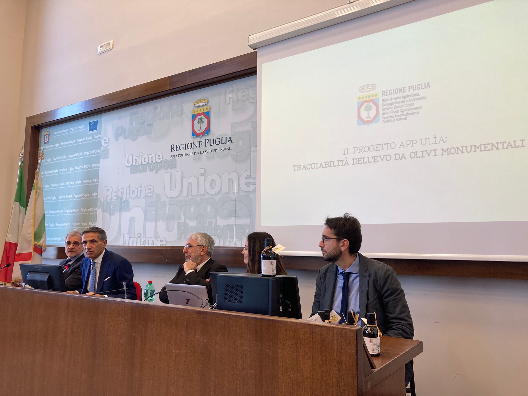 Galleria APP ULÌA, LA TRACCIABILITÀ DELL’OLIO EVO DI PUGLIA È DIGITALE PER GLI OLIVI MONUMENTALI DI PUGLIA - Diapositiva 3 di 7