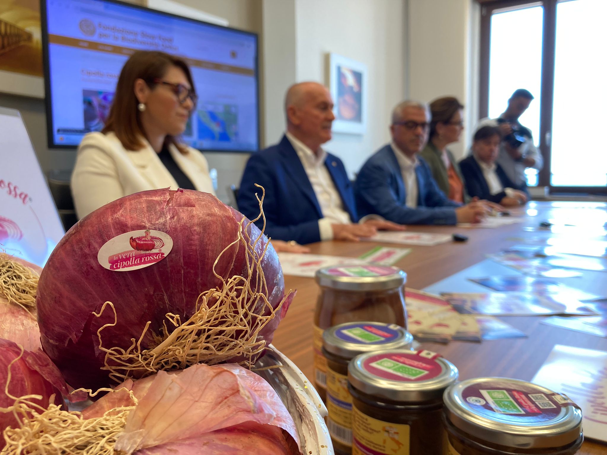 Galleria Presidìo slow food della cipolla rossa di Acquaviva delle Fonti: la celebrazione del ventennale - Diapositiva 6 di 6