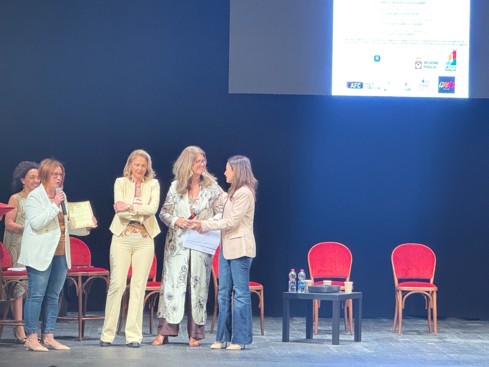 Galleria Giornata nazionale della Legalità, si chiude a Bari il progetto culturale “VibrAzioni di Legalità” - Diapositiva 2 di 11