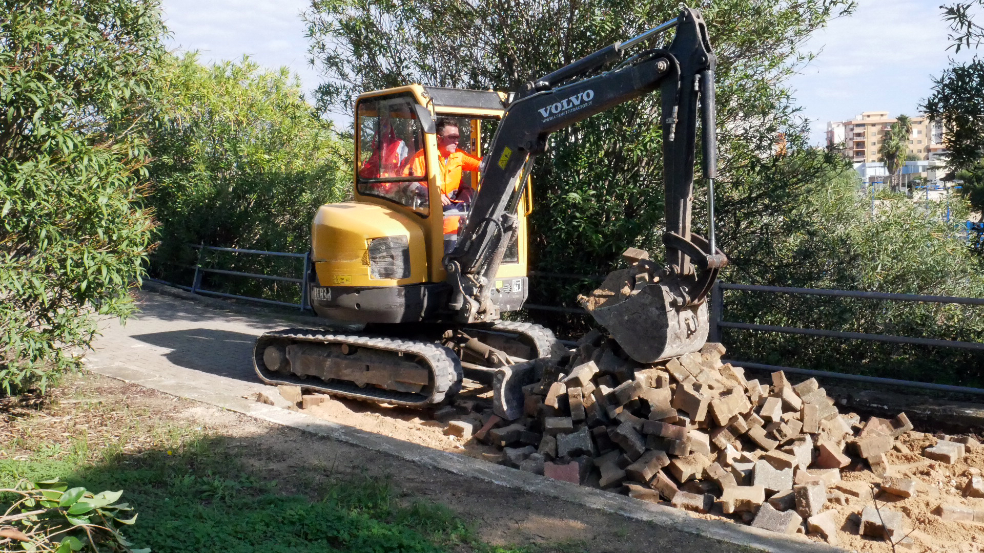 Galleria Partono i lavori del progetto Shuttle di Brindisi, che unirà il centro urbano e l’Aeroporto mediante un sistema di trasporto rapido, intermodale e sostenibile - Diapositiva 5 di 15