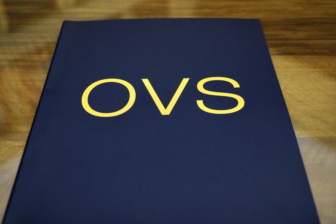 Galleria GRUPPO OVS INVESTE IN PUGLIA PER REALIZZARE UN POLO DI INNOVAZIONE TECNOLOGICA E UN CENTRO EVOLUTO  PER IL RIUTILIZZO DEI CAPI IN OTTICA DI ECONOMIA CIRCOLARE - Diapositiva 1 di 5