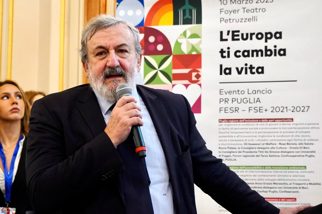 Galleria L’Europa ti cambia la vita: presentata la programmazione regionale della Puglia dei fondi UE Fesr e Fse+ 2021-2027 - Diapositiva 8 di 11