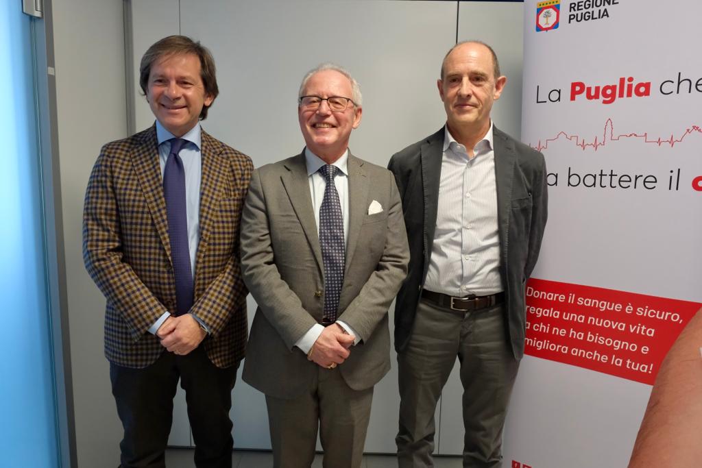 Galleria DONAZIONE SANGUE E AUTOSUFFICIENZA:  PRESENTATO IL PIANO REGIONALE PUGLIESE - Diapositiva 2 di 14
