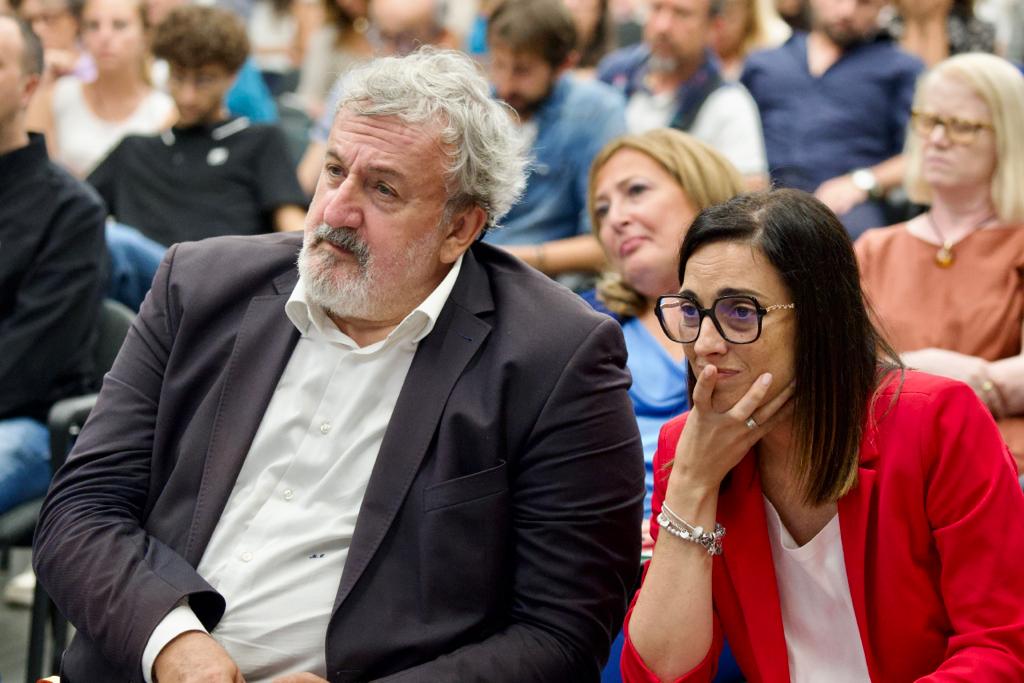 Galleria FdL 2023. Il presidente Emiliano al convegno sul welfare al Sud e sul ruolo del servizio sociale - Diapositiva 9 di 12