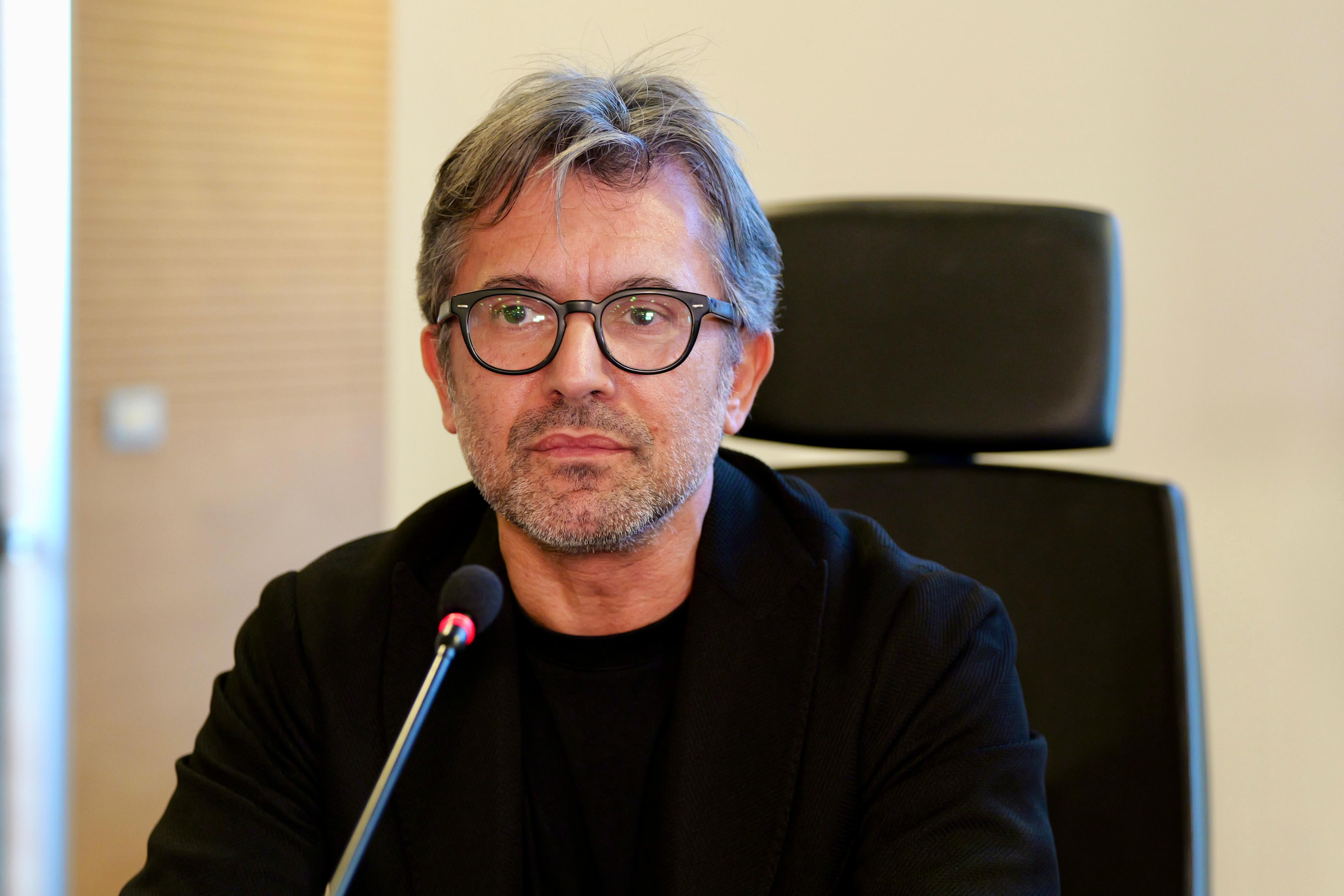 Galleria Barone: presentate le iniziative nell’ambito dell’Avviso pubblico per la concessione di contributi ad emittenti televisive per la promozione nei telegiornali della lingua dei segni italiana (LIS) - Diapositiva 6 di 9