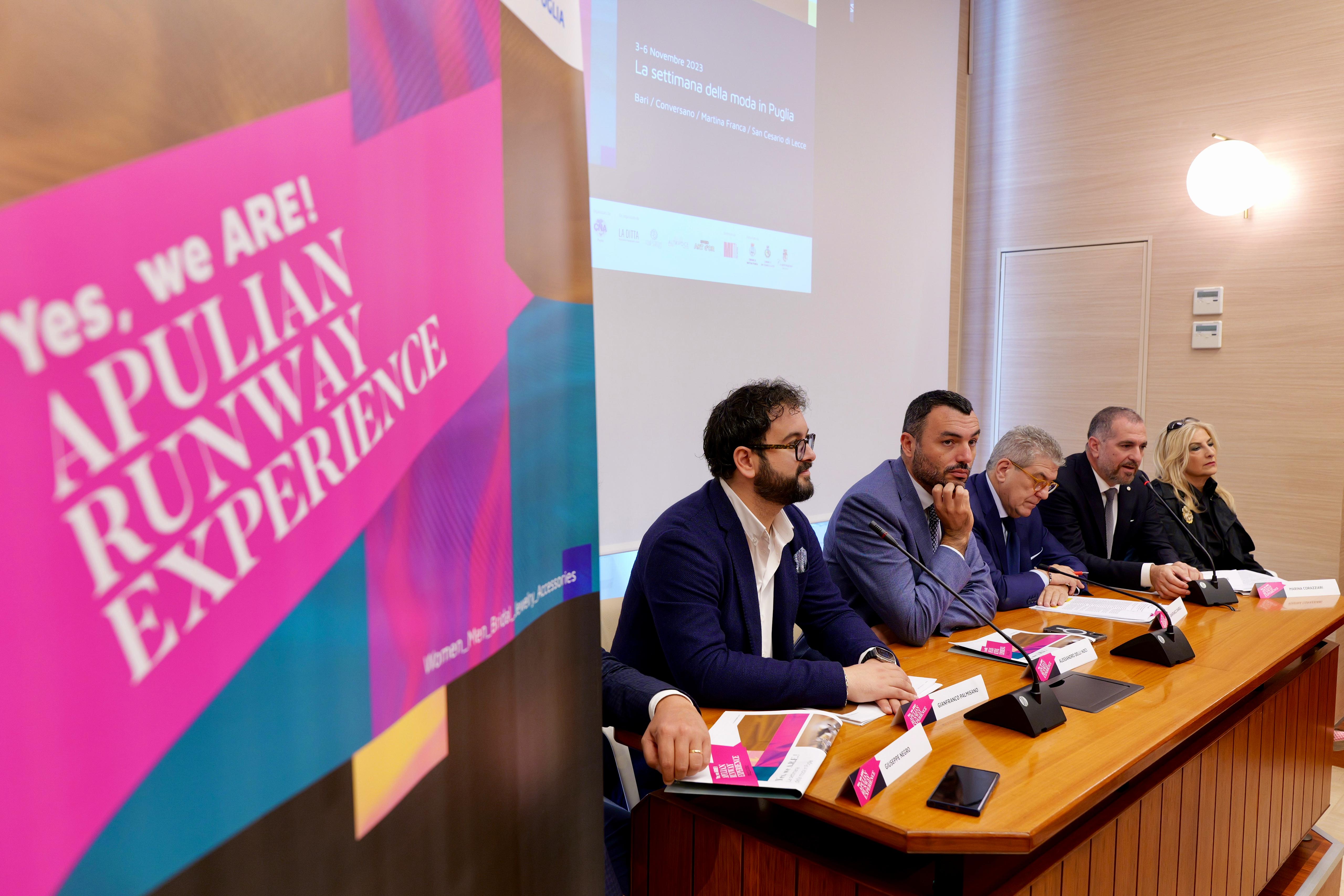 Galleria Yes We A.R.E. Dal 3 al 6 novembre la settimana della moda in Puglia - Diapositiva 3 di 11