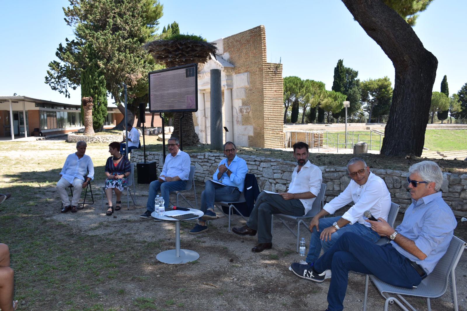 Galleria Piemontese, a Lucera riapre alla cultura popolare il più importante anfiteatro romano della Puglia - Diapositiva 2 di 3