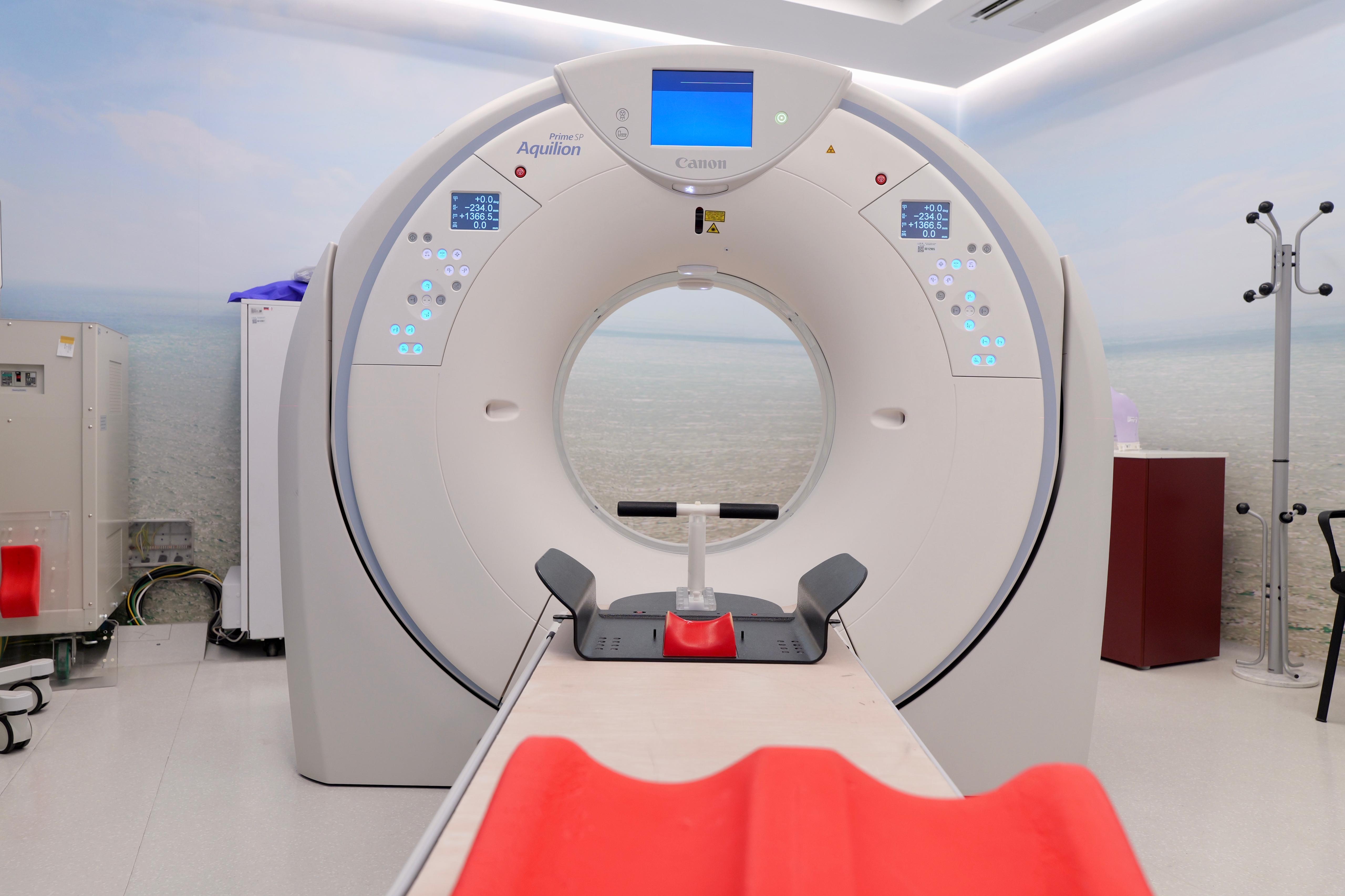 Galleria ASL BRINDISI, EMILIANO A FIRMA CONTRATTI SANITASERVICE E ALL’OSPEDALE PERRINO PER NUOVI APPARECCHI DI MEDICINA NUCLEARE E RADIOTERAPIA - Diapositiva 3 di 22