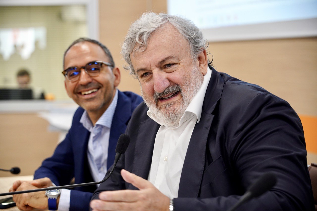 Galleria Emiliano e Piemontese alla Giornata dello Sport per Tutti. La Puglia si candida a Regione europea dello Sport 2026. Premiate 68 eccellenze sportive e presentato il Programma operativo sport 2023 - Diapositiva 5 di 14