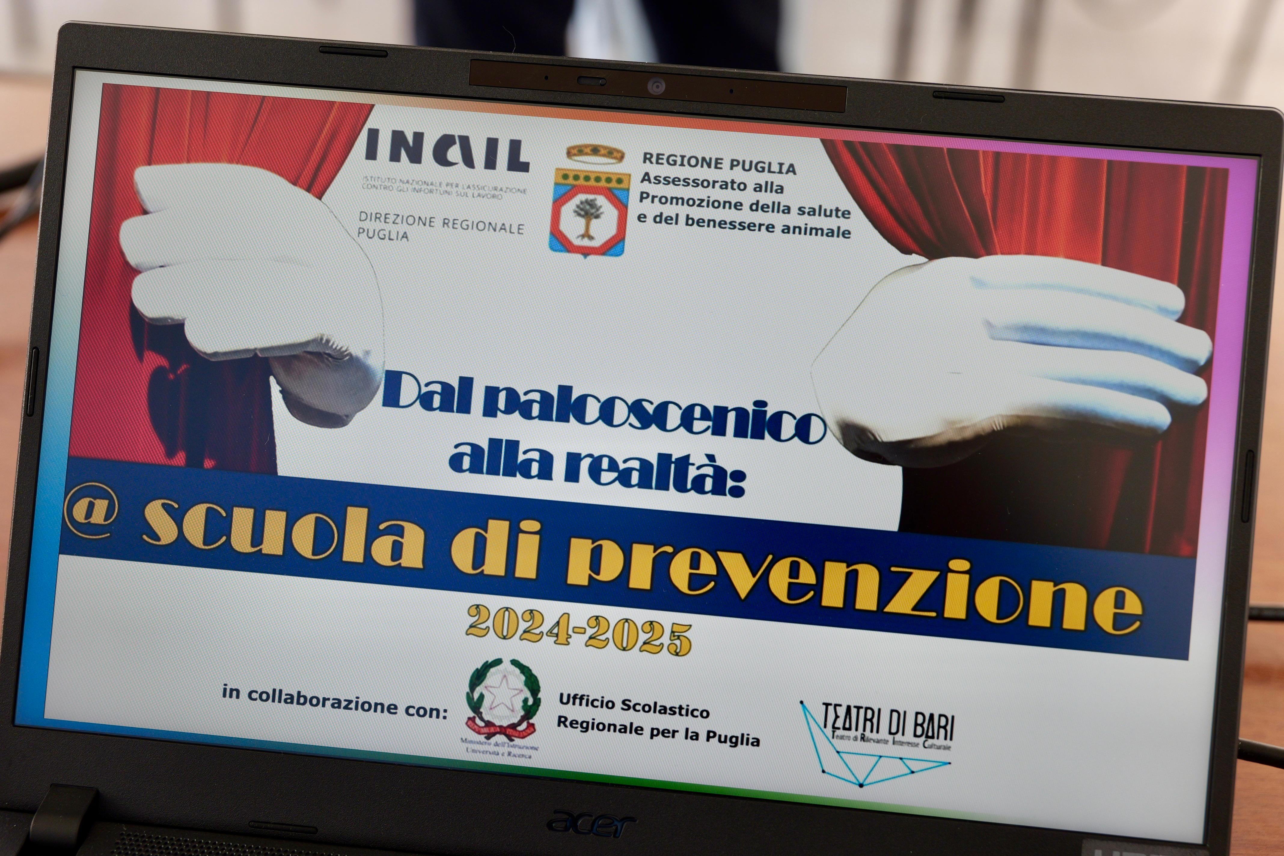 Galleria “Gli ScacciaRischi: le olimpiadi della prevenzione” e “Dal palcoscenico alla realtà: @ scuola di prevenzione”: presentati i progetti di prevenzione destinati agli studenti pugliesi - Diapositiva 2 di 4