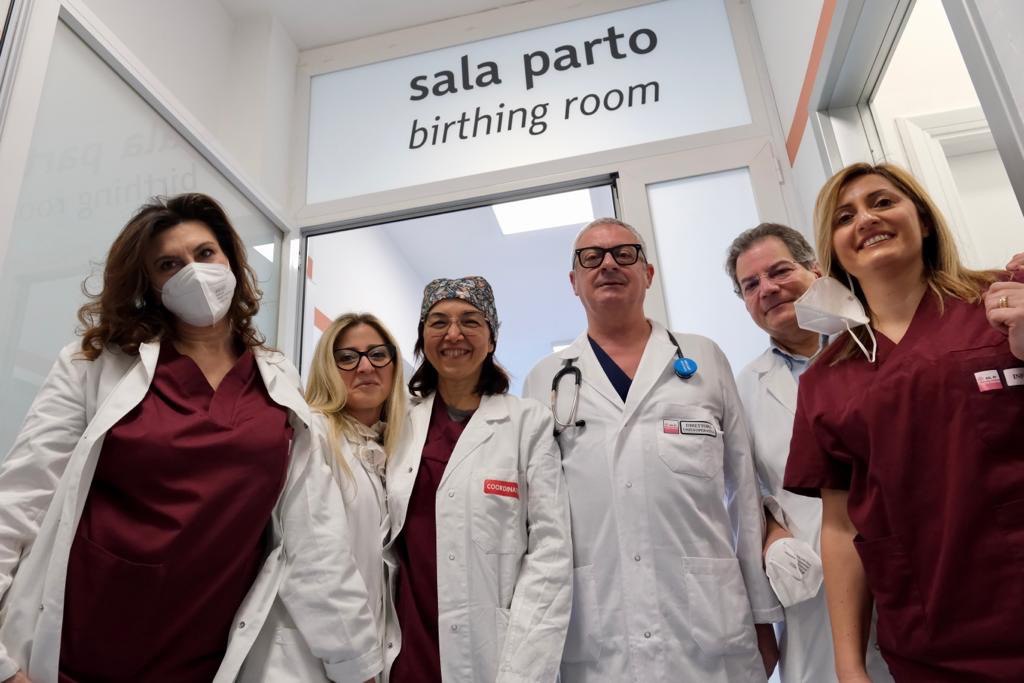 Galleria SI TORNA A NASCERE ALL'OSPEDALE DI BISCEGLIE: INAUGURATO OGGI IL REPARTO DI OSTETRICIA E GINECOLOGIA - Diapositiva 5 di 12