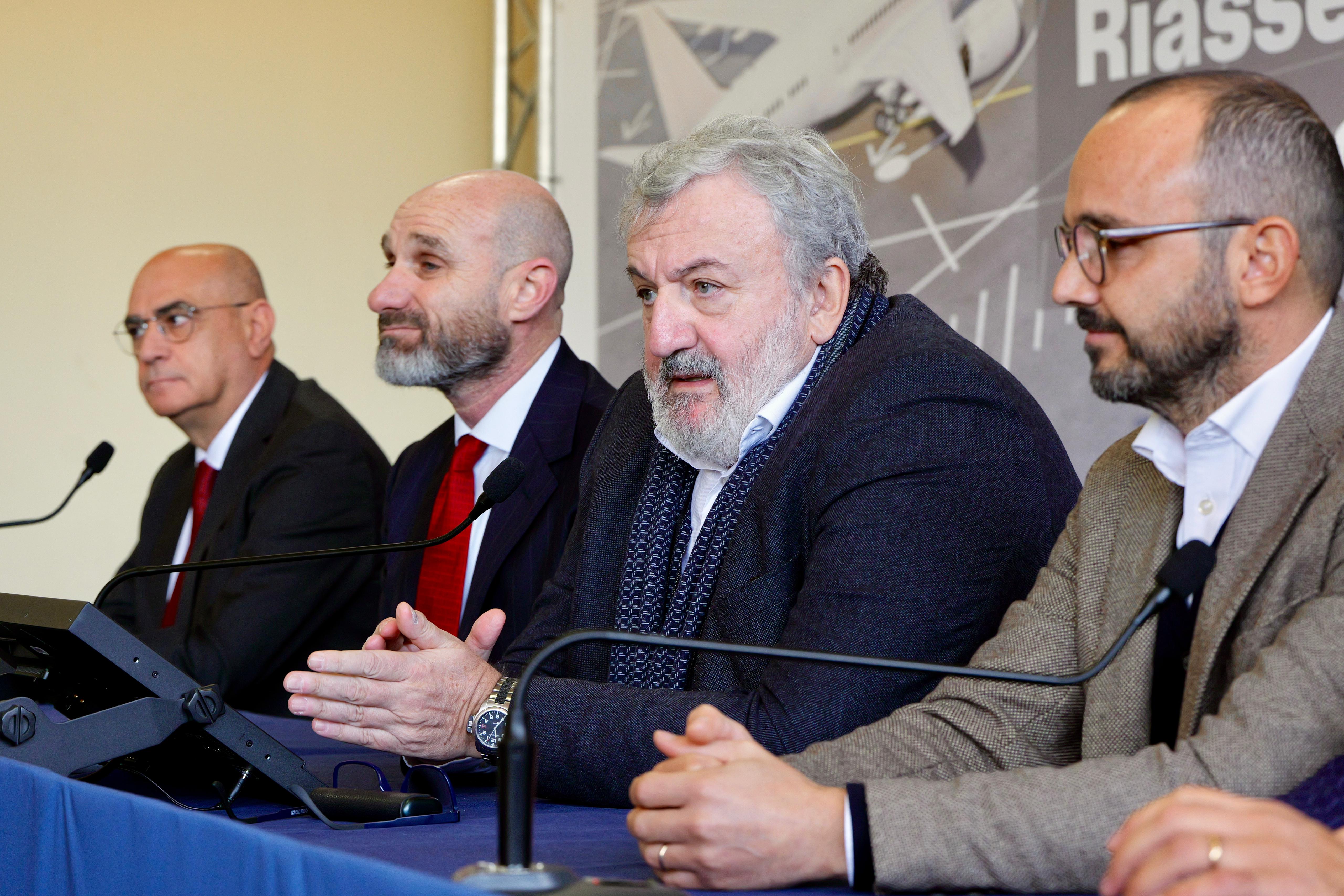 Galleria Grottaglie, entro il 2025 il nuovo ‘M.Arlotta’. Emiliano e Vasile: “Pronti per il futuro e per l’aerospazio” - Diapositiva 3 di 14