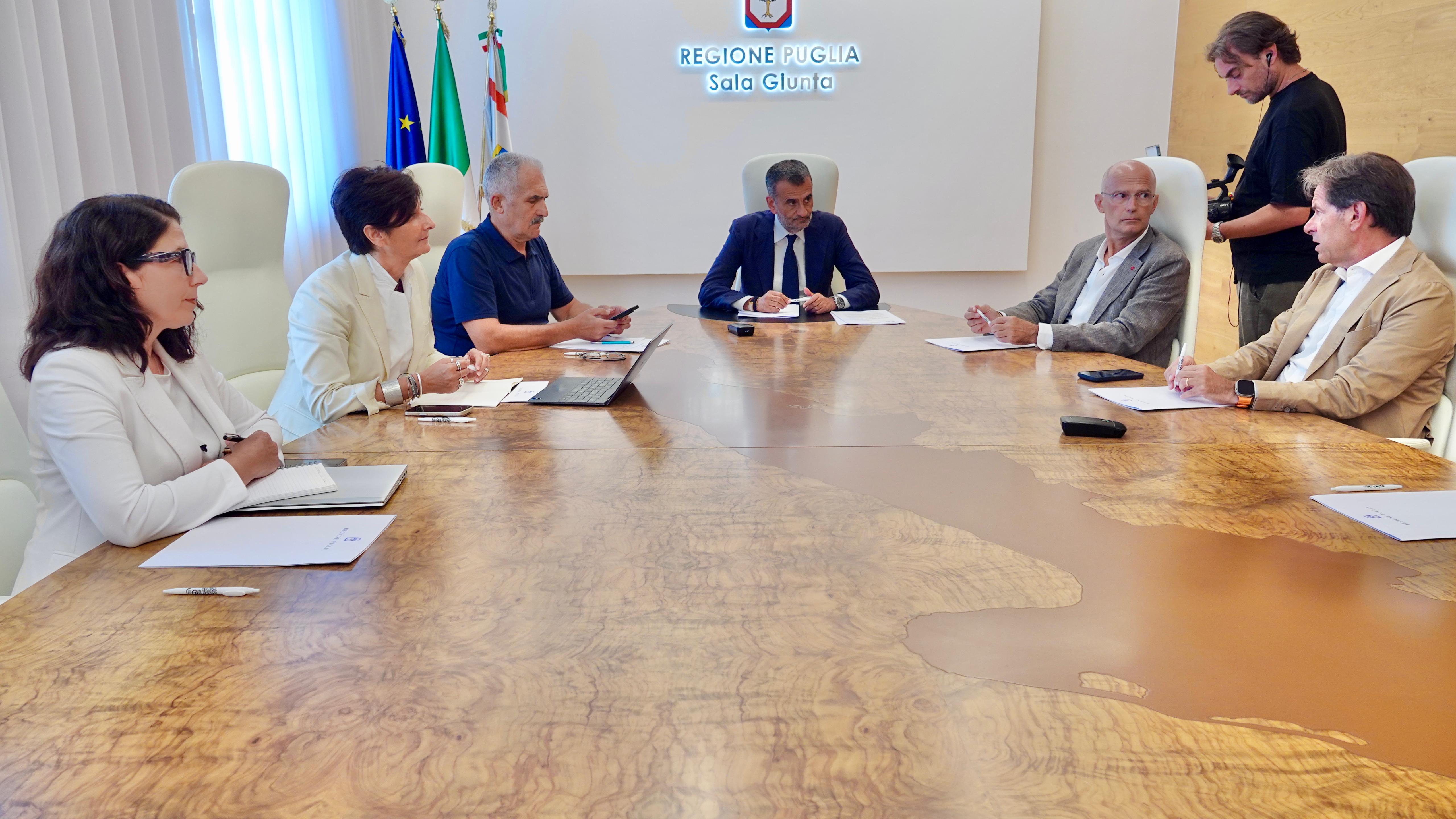 Galleria Riunita oggi l’unità di crisi sanitaria regionale - Diapositiva 6 di 8