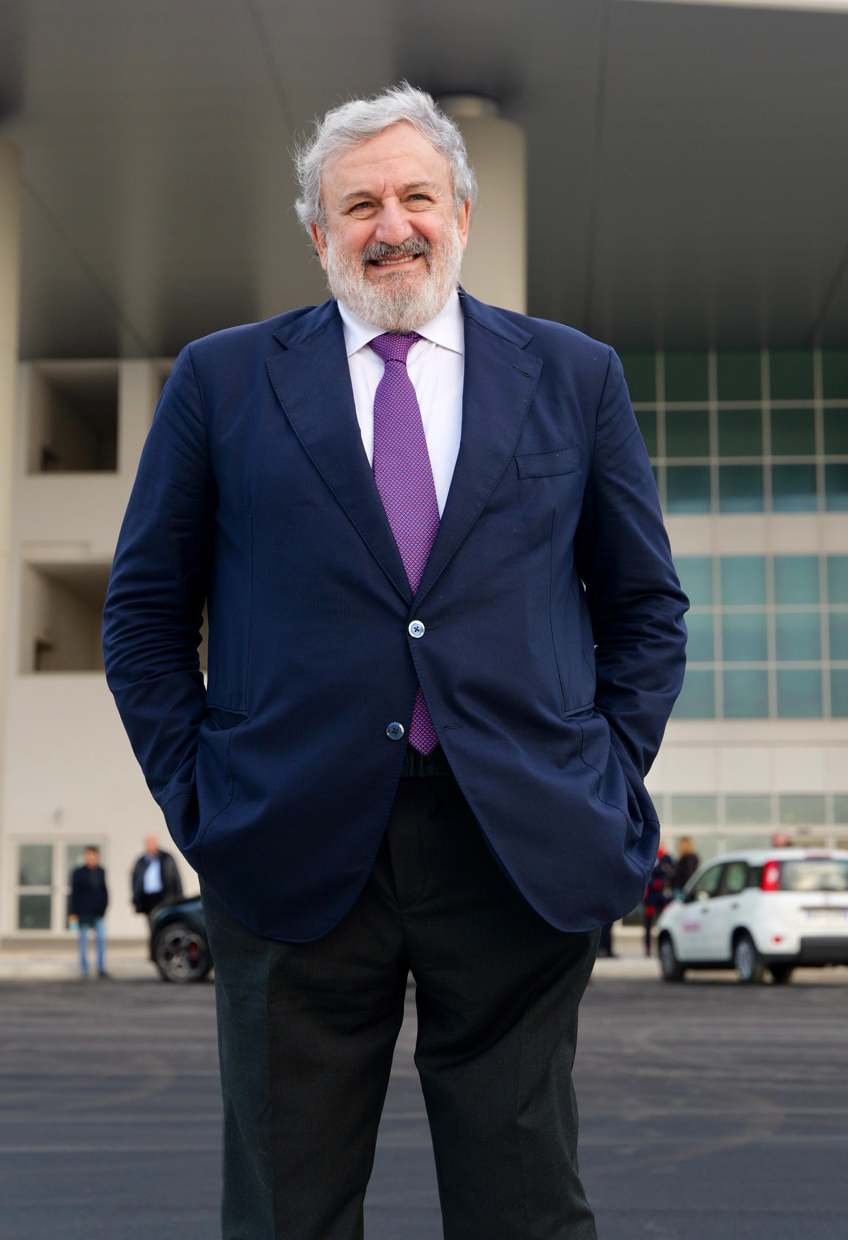 Galleria TARANTO, RIUNITA LA STRUTTURA SPECIALE PER IL COMPLETAMENTO DELL’OSPEDALE&nbsp;SAN CATALDO. - Diapositiva 2 di 4