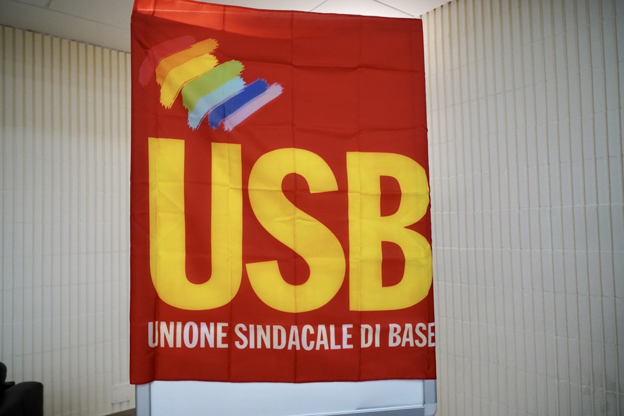 Galleria Ex Ilva, Emiliano all’assemblea USB di Taranto: “Il Governo è in difficoltà, ma spero ci autorizzi a utilizzare la somma di denaro messa a disposizione dalla Regione Puglia” - Diapositiva 9 di 11