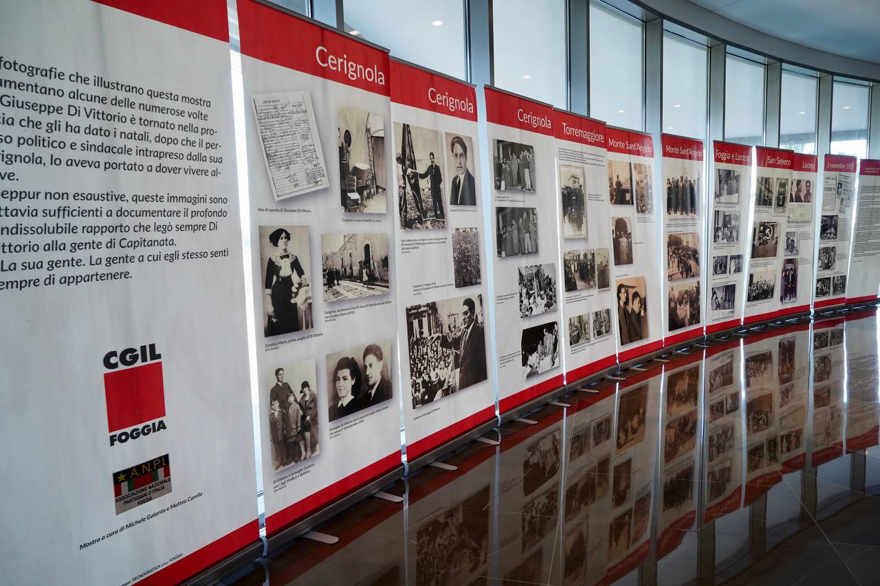 Galleria Il presidente Emiliano al XIII Congresso della Cgil Puglia - Diapositiva 9 di 9