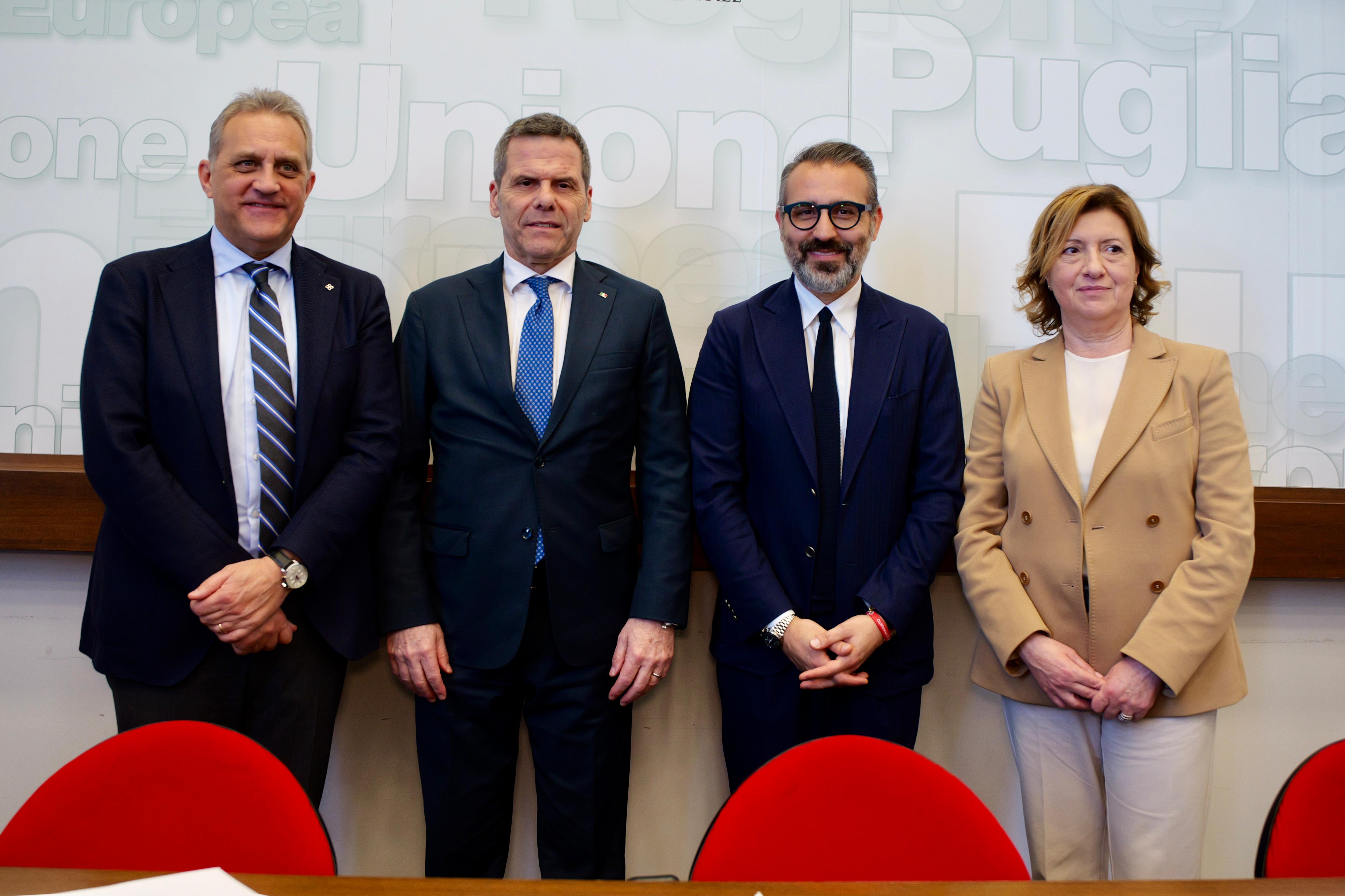 Galleria Regione Puglia e Agea firmano protocollo per lo “Sportello di servizio al pubblico” - Diapositiva 4 di 8