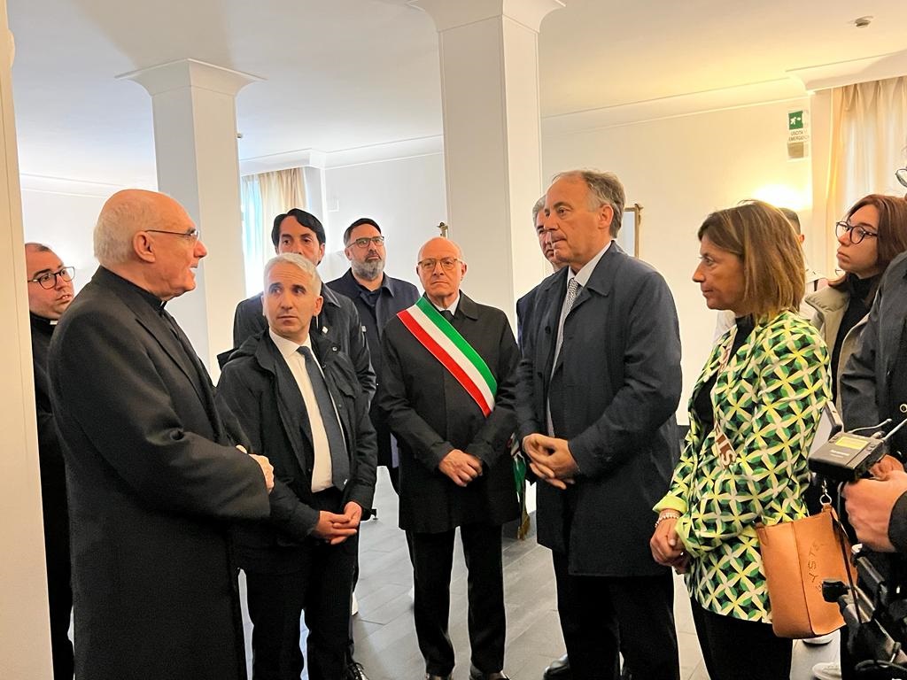 Galleria L’assessore Leo inaugura la nuova Casa dello Studente nell’ex hotel White House di Foggia - Diapositiva 4 di 4