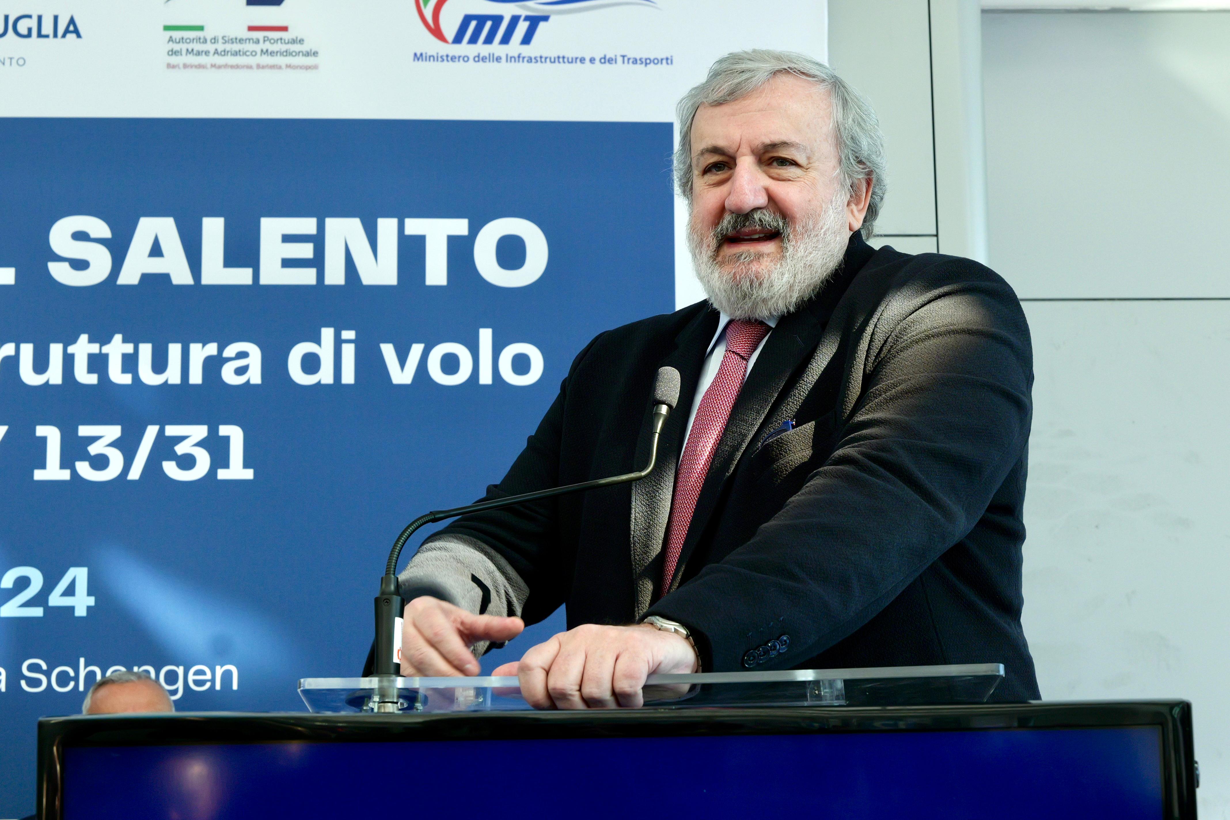 Galleria Aeroporto del Salento: presentato il piano adeguamento infrastrutturale - Diapositiva 10 di 14