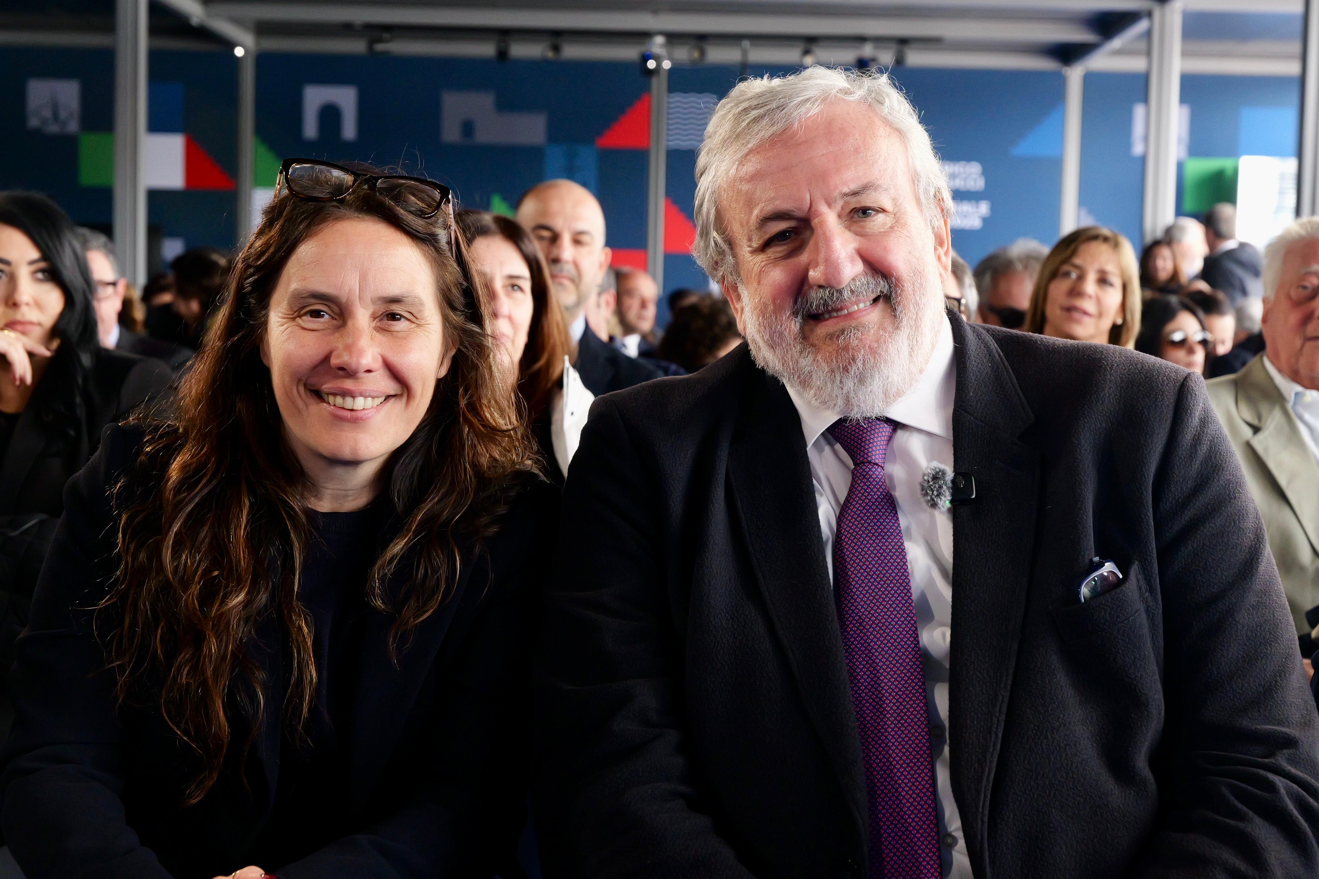 Galleria BRINDISI, EMILIANO AL CONVEGNO SULLA DISABILITÀ IN OCCASIONE DEL TOUR MEDITERRANEO DELLA “VESPUCCI”: “SERVE DIALOGO E LEALE COLLABORAZIONE” - Diapositiva 2 di 4