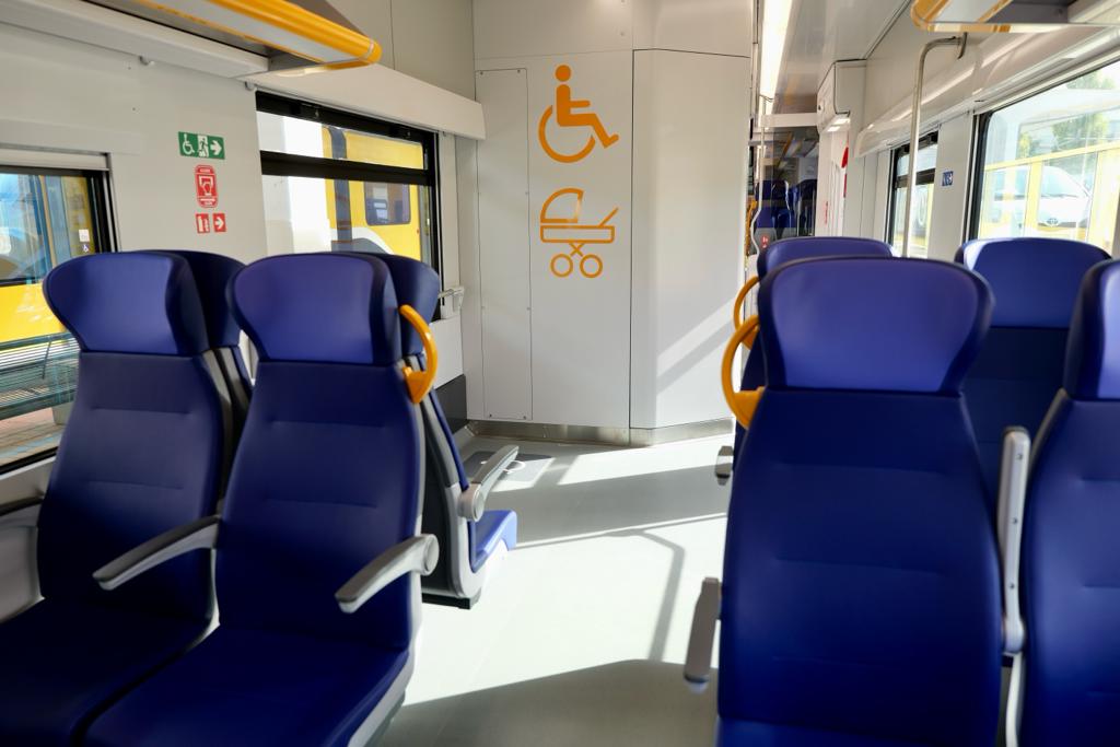 Galleria Trasporti, presentati i nuovi treni regionali Alstom che circoleranno sulla linea di Ferrotramviaria - Diapositiva 6 di 14