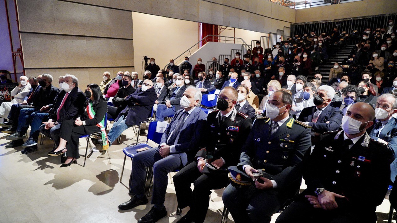 Galleria Trentennale dell’associazione antiracket a San Vito dei Normanni, Emiliano: “Una bella storia di antimafia pugliese” - Diapositiva 6 di 18