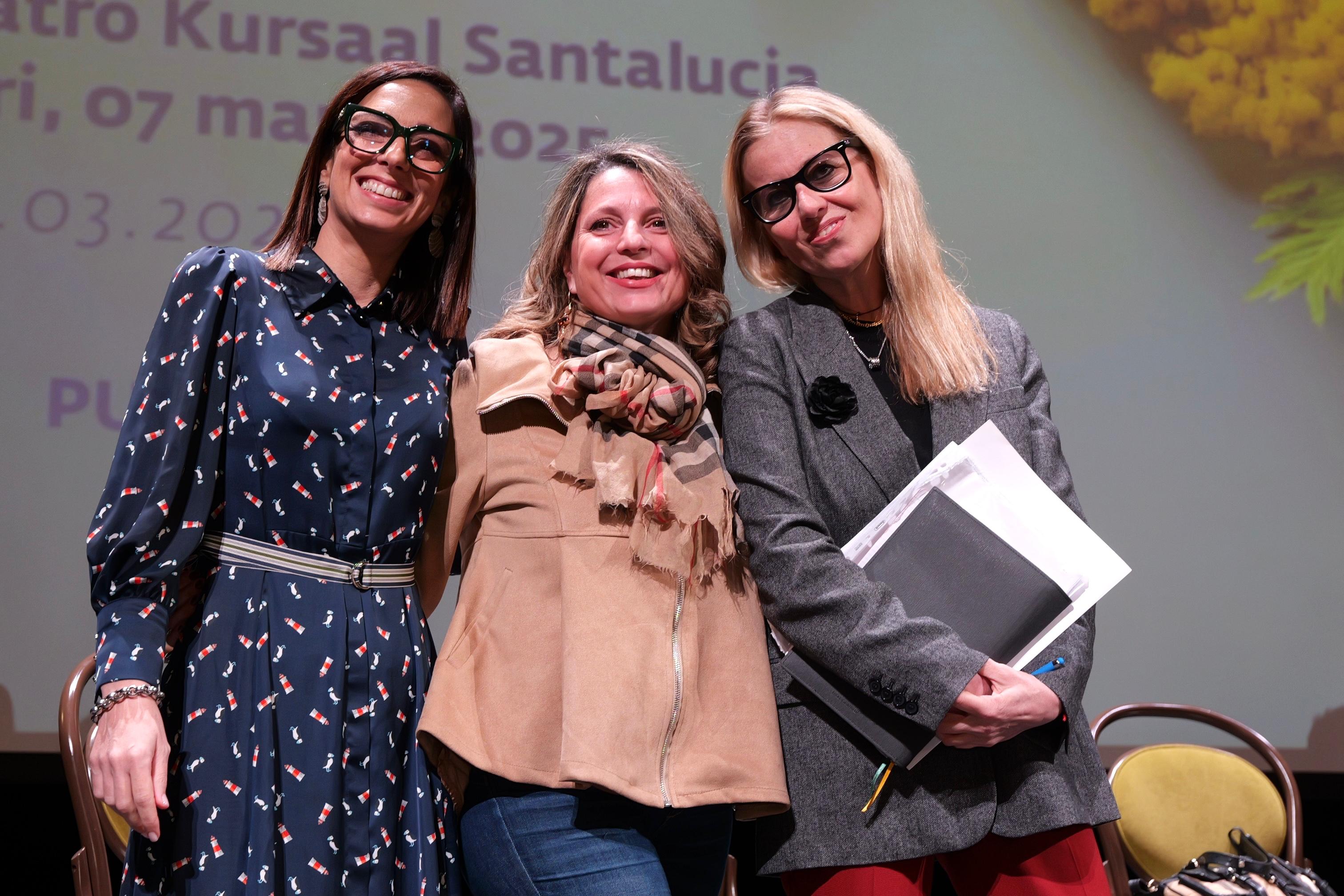 Galleria Giornata internazionale della Donna, presentate al teatro Kursaal Santalucia le iniziative della Regione Puglia per l'empowerment femminile - Diapositiva 5 di 15