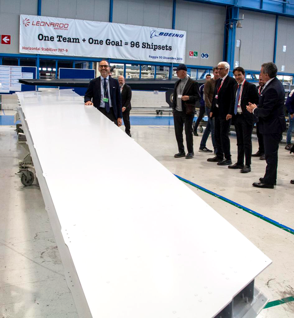 Galleria Vicepresidente Piemontese visita stabilimento Leonardo di Foggia - Diapositiva 4 di 4