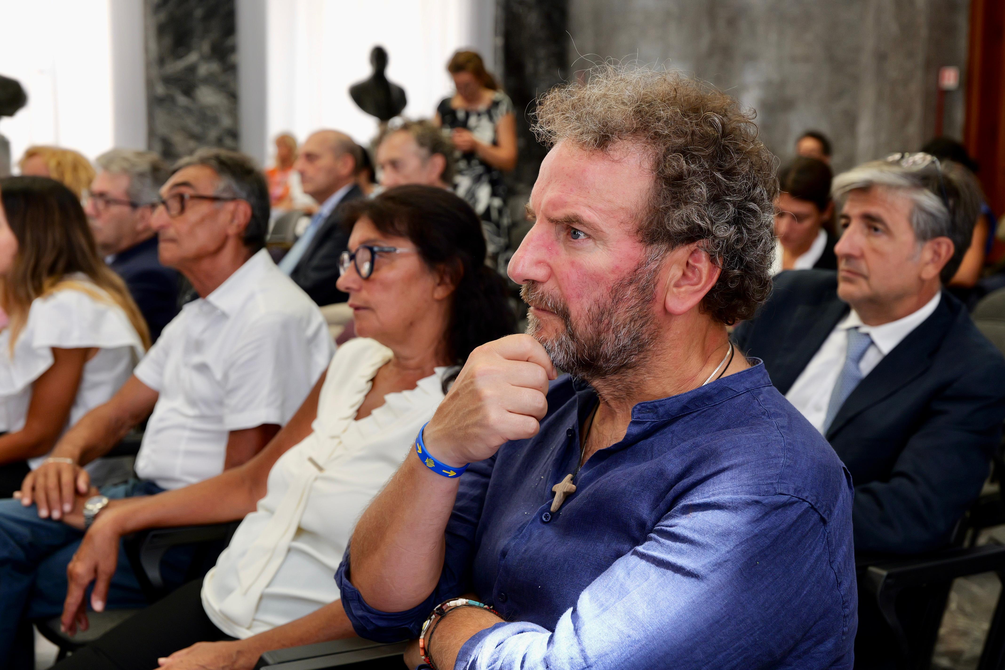 Galleria IL PRESIDENTE EMILIANO RICORDA IL GIUDICE BORSELLINO E GLI AGENTI DELLA SCORTA - Diapositiva 3 di 3