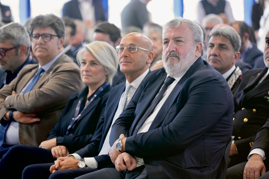 Galleria EMILIANO OGGI A “L’ITALIA DEI Sì”, APPUNTAMENTO DEL MINISTERO DELLE INFRASTRUTTURE E TRASPORTI - Diapositiva 4 di 4