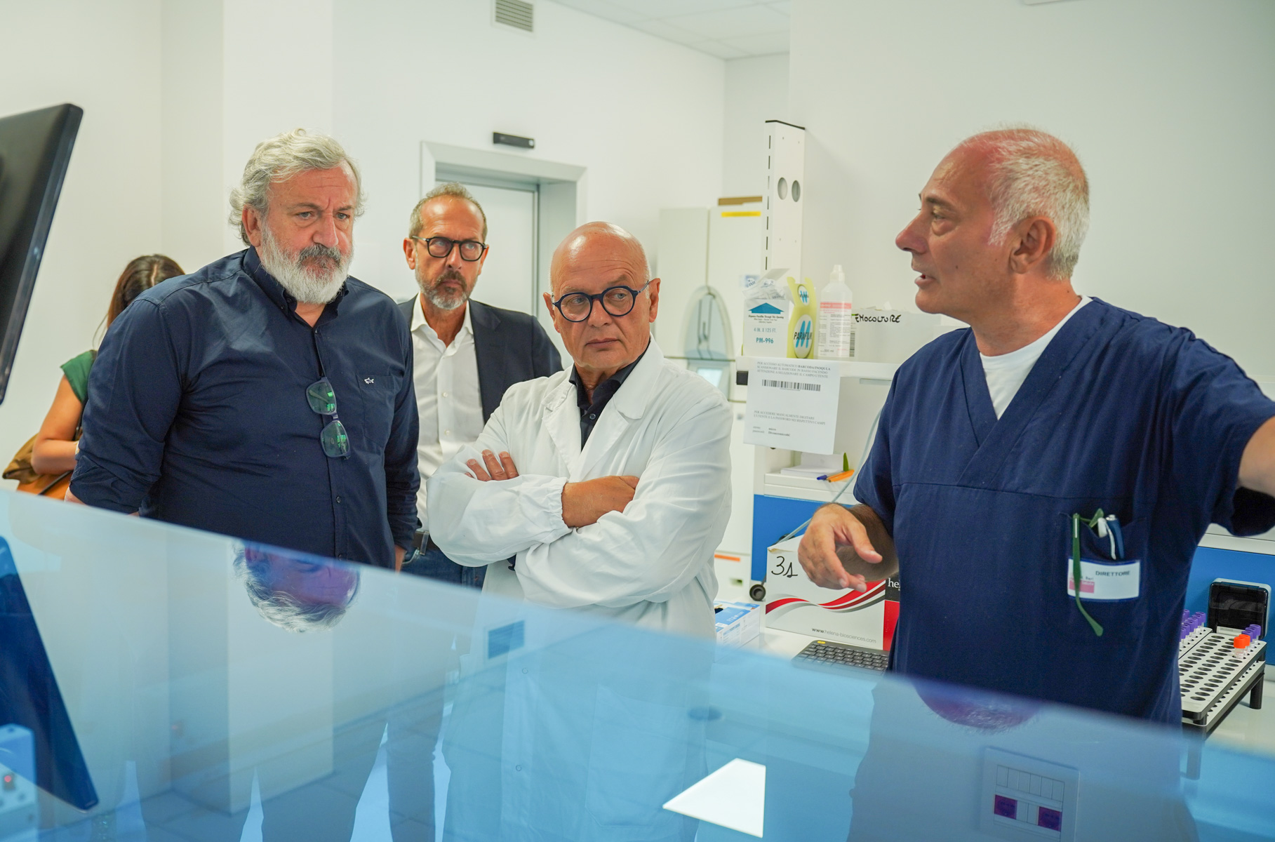 Galleria Nuovo laboratorio di Microbiologia provinciale della ASL all'ospedale Di Venere - Diapositiva 8 di 21