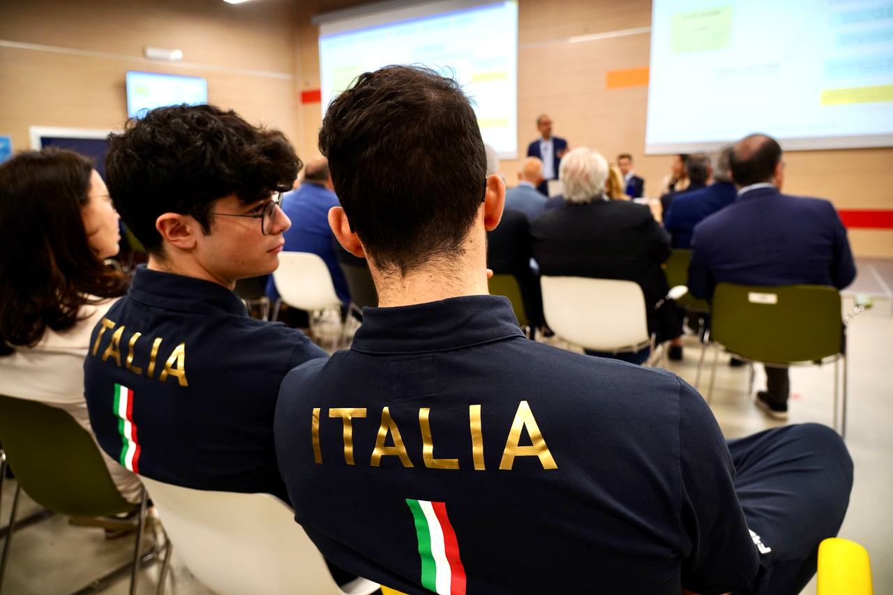 Galleria Emiliano e Piemontese alla Giornata dello Sport per Tutti. La Puglia si candida a Regione europea dello Sport 2026. Premiate 68 eccellenze sportive e presentato il Programma operativo sport 2023 - Diapositiva 12 di 14