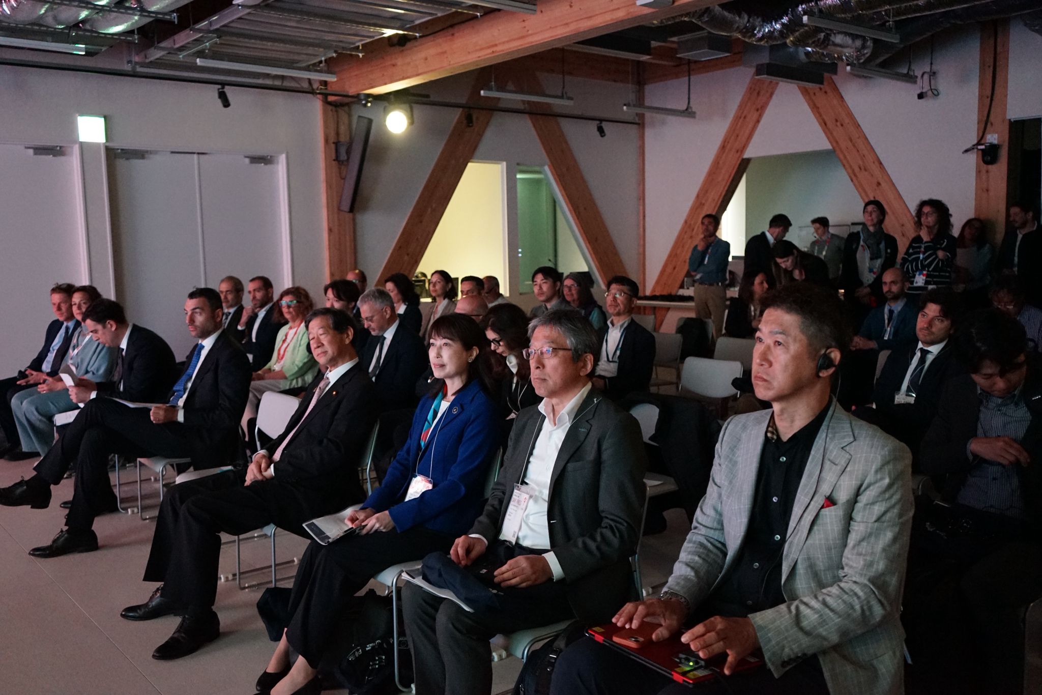 Galleria La Regione Puglia a EXPO 2025 OSAKA. Il futuro della new space economy passa dagli spaceport: grande successo per la giornata del 12 maggio dedicata all’Aerospazio - Diapositiva 2 di 8