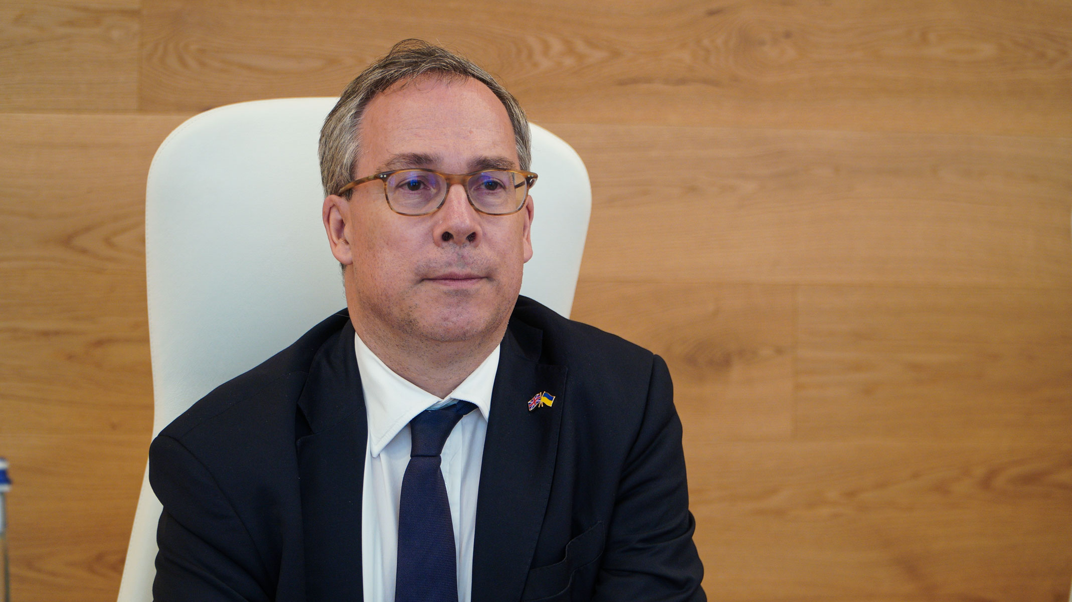 Galleria Il presidente della Regione Puglia incontra l’ambasciatore britannico in Italia - Diapositiva 4 di 6