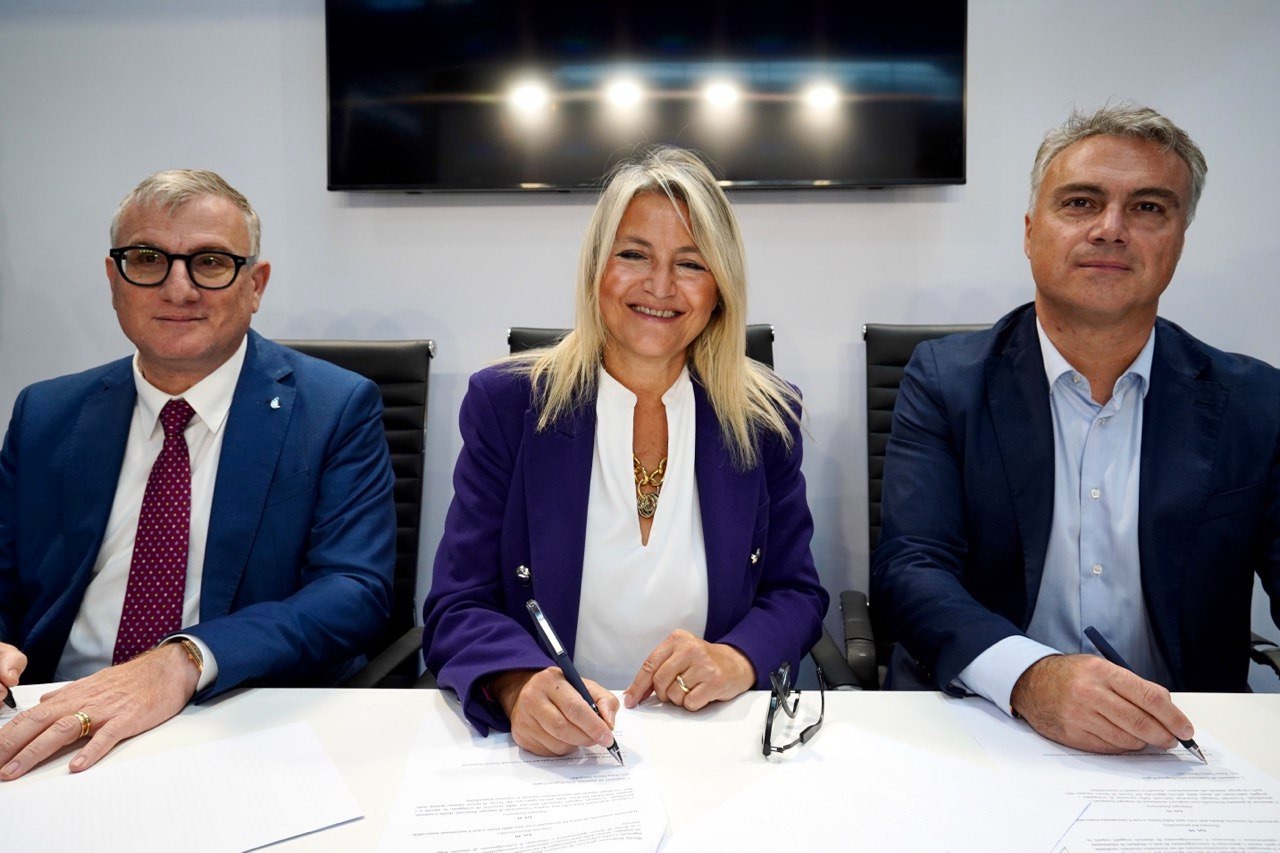 Galleria Economia circolare, protocollo d’intesa tra Regione Puglia, Albo gestori ambientali ed Unioncamere - Diapositiva 1 di 7