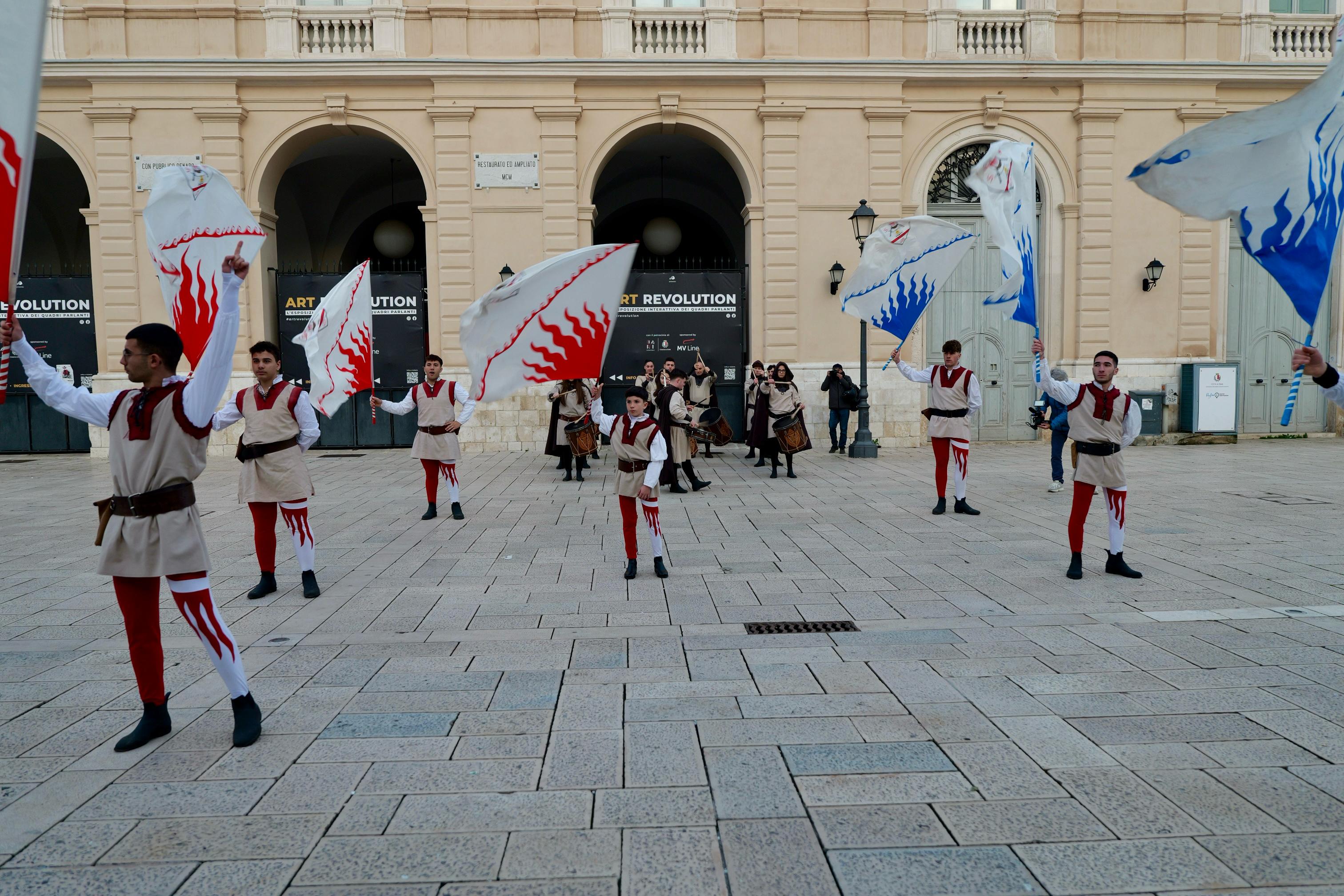 Galleria AL VIA IL BUYPUGLIA, DA DOMANI ANCHE BTM ITALIA APRE IN FIERA DEL LEVANTE. EMILIANO AGLI OPERATORI TURISTICI STRANIERI: “ATTRAVERSO I LORO PREZIOSI CONSIGLI POTREMO ULTERIORMENTE MIGLIORARE” - Diapositiva 1 di 3