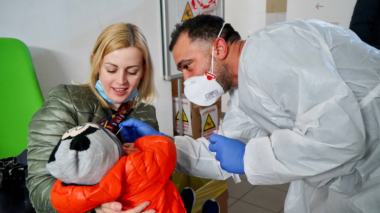 Galleria Emergenza Ucraina: accolti 23 profughi nel Centro vaccinale di Valenzano (Ba) - Diapositiva 25 di 38