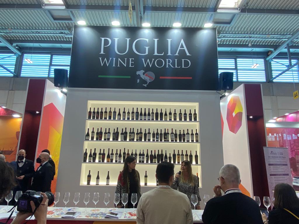 Galleria La Puglia al Vinitaly 2022, Pentassuglia: “Occasione importante per le nostre imprese e le nostre eccellenze